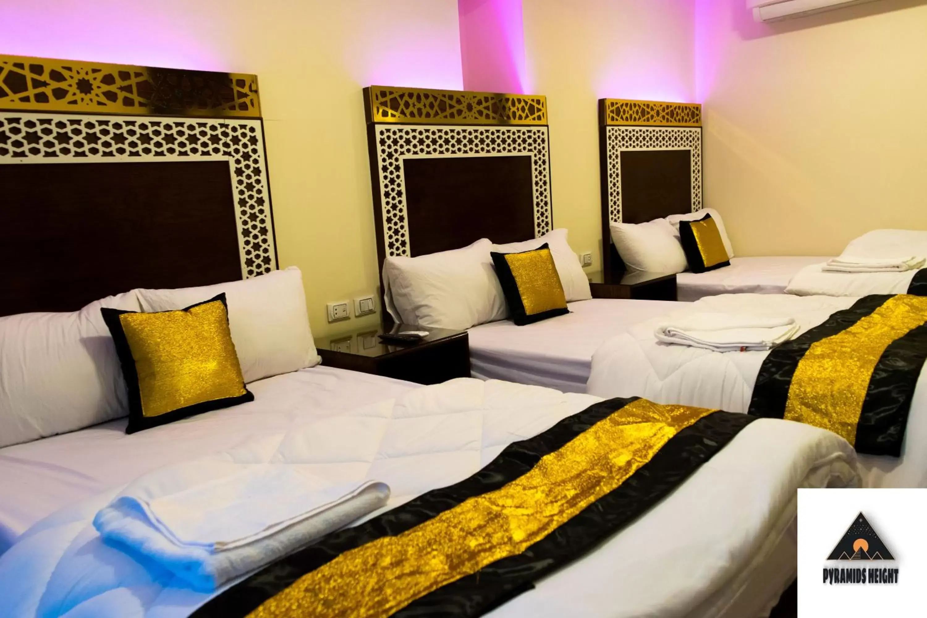Deluxe Triple Room - single occupancy in Pyramids Height Hotel & Pyramids Master Scene Rooftop Deluxe Triple Room - single occupancy in Pyramids Height Hotel & Pyramids Master Scene Rooftop