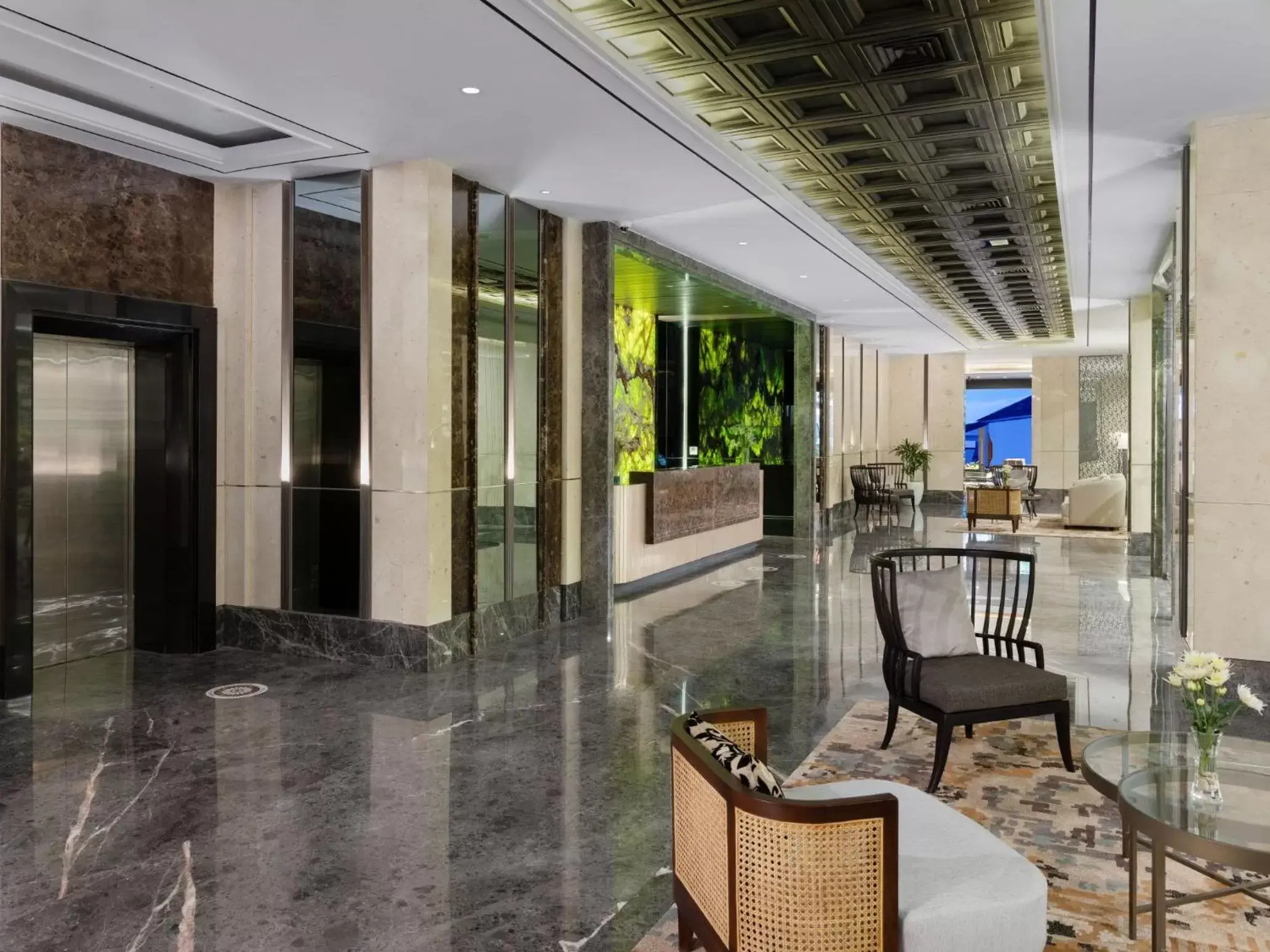 Lobby or reception in Royal Malioboro by ASTON