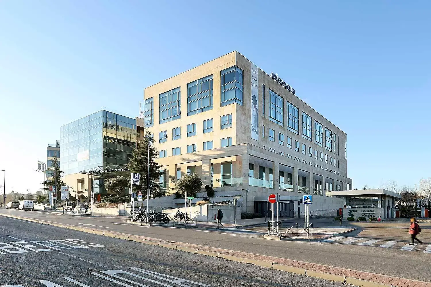 Facade/entrance in Eurostars Madrid Congress