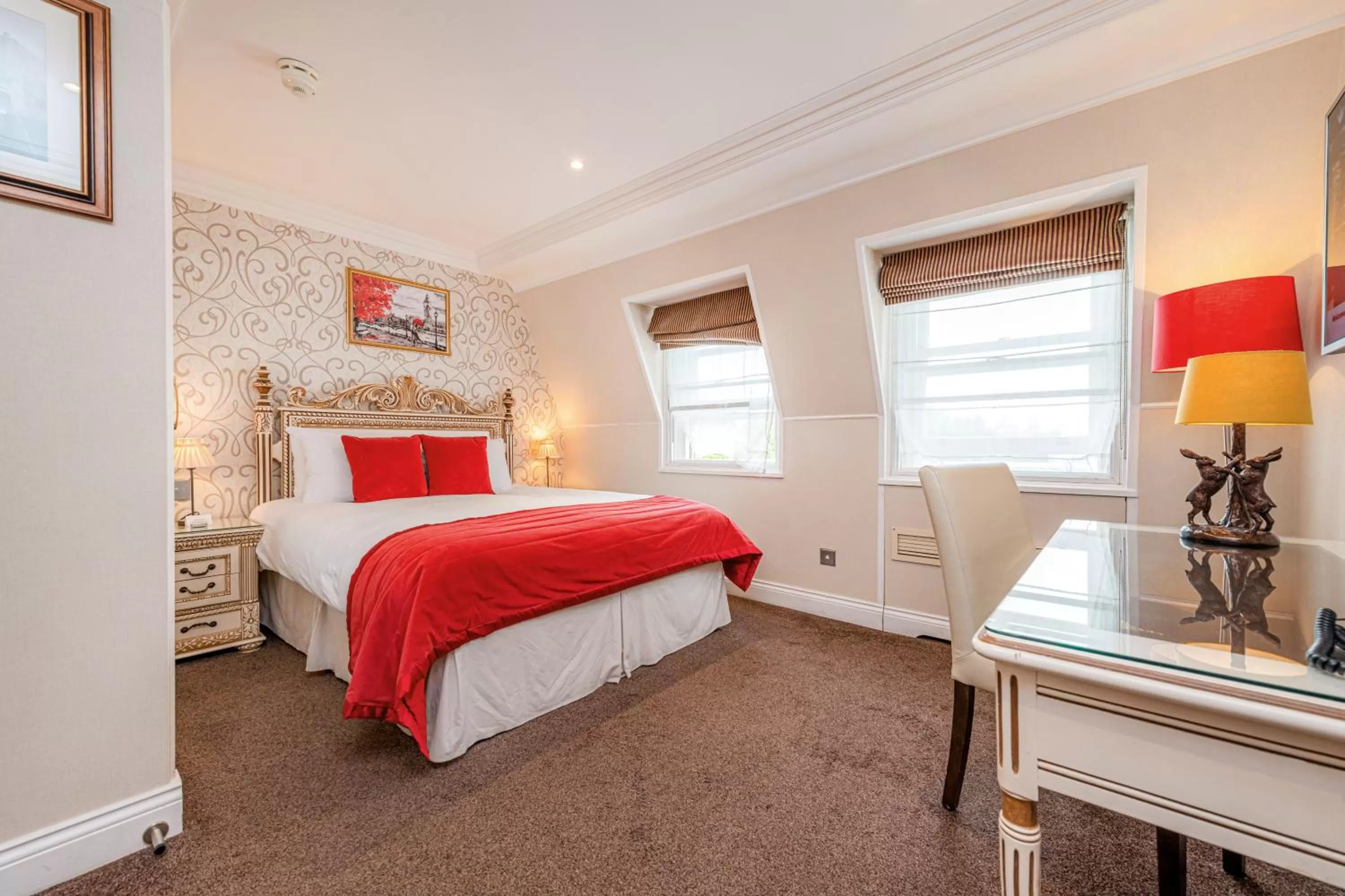 Bed in Ashburn Hotel