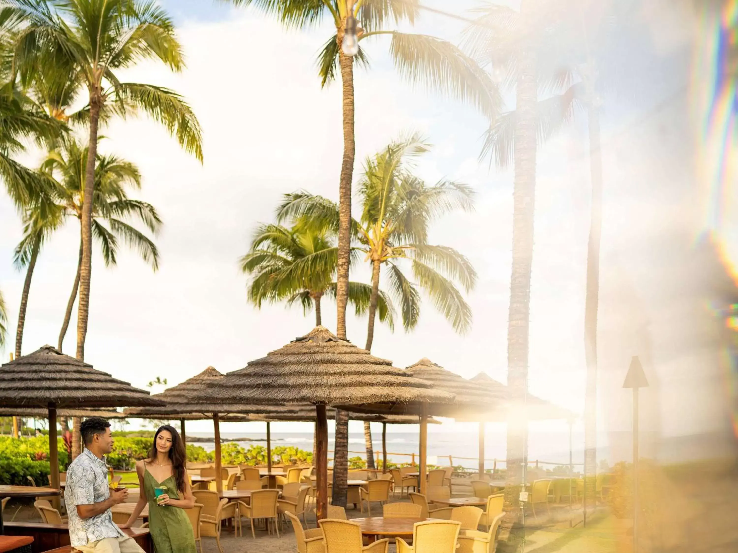 Restaurant/places to eat in Fairmont Orchid