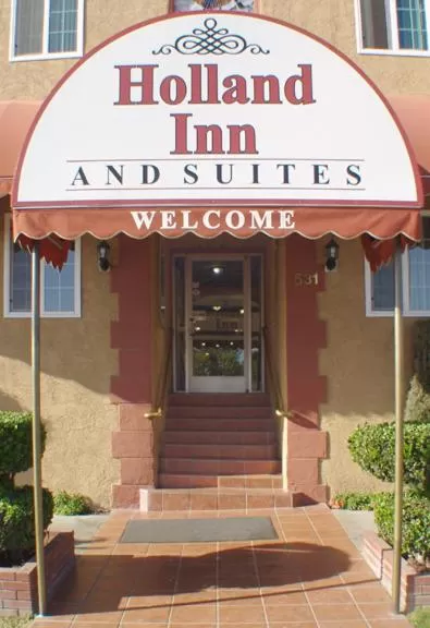 Property building in Holland Inn and Suites