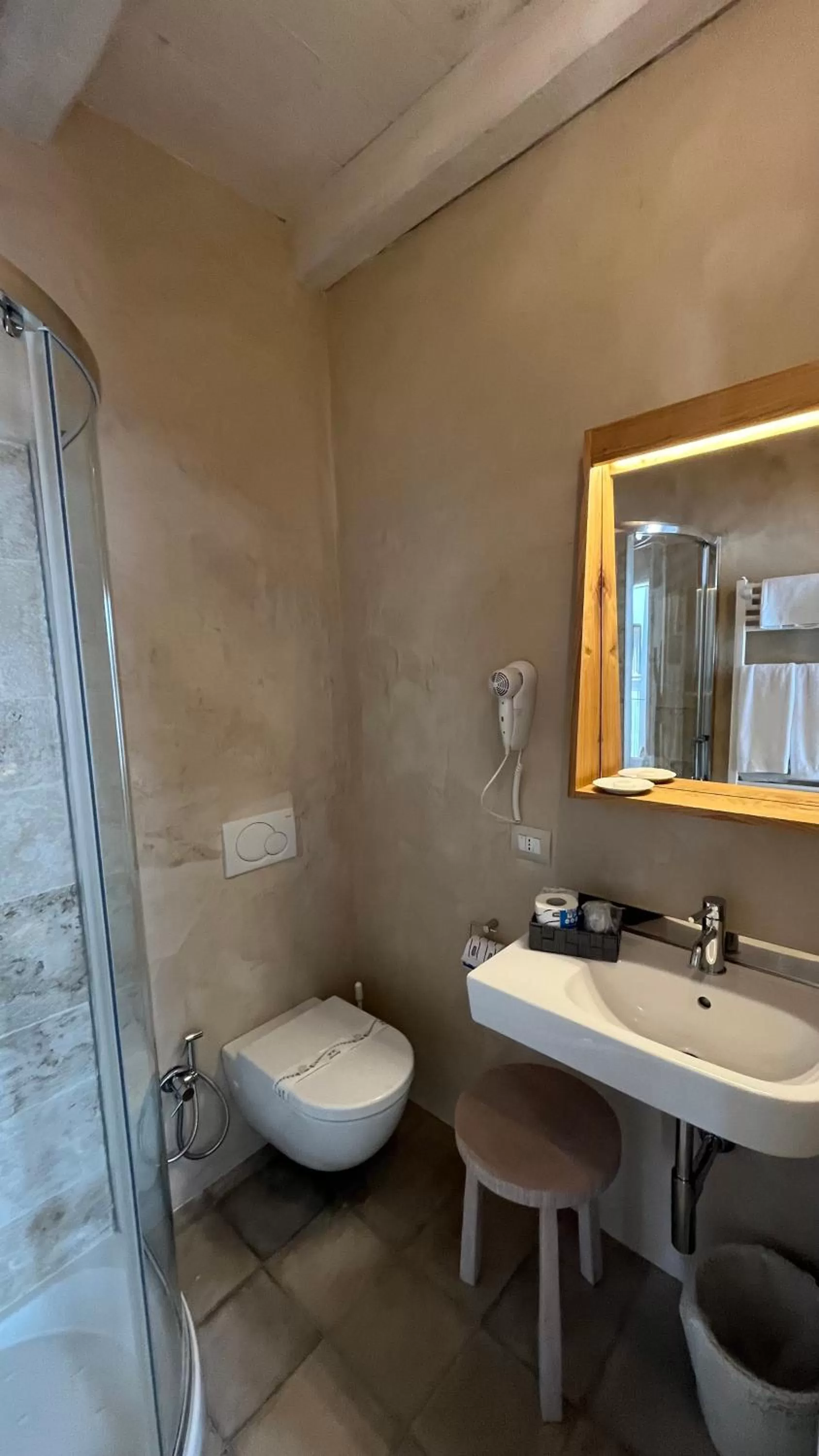 Antico Mondo Rooms & Suites