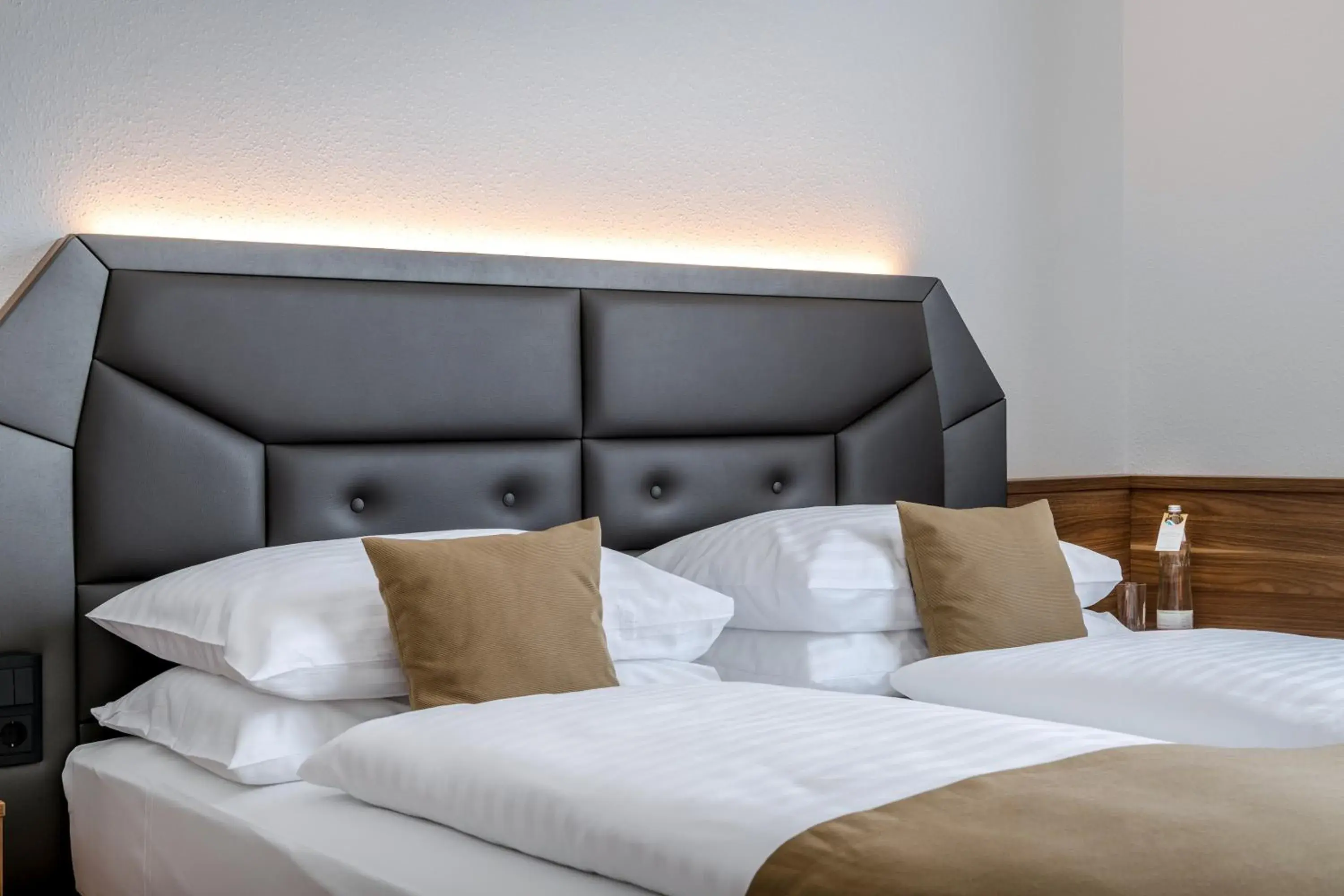 Bed in Hotel Nestroy Wien