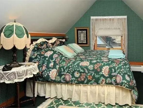 Bedroom, Bed in Victorian Loft Bed and Breakfast