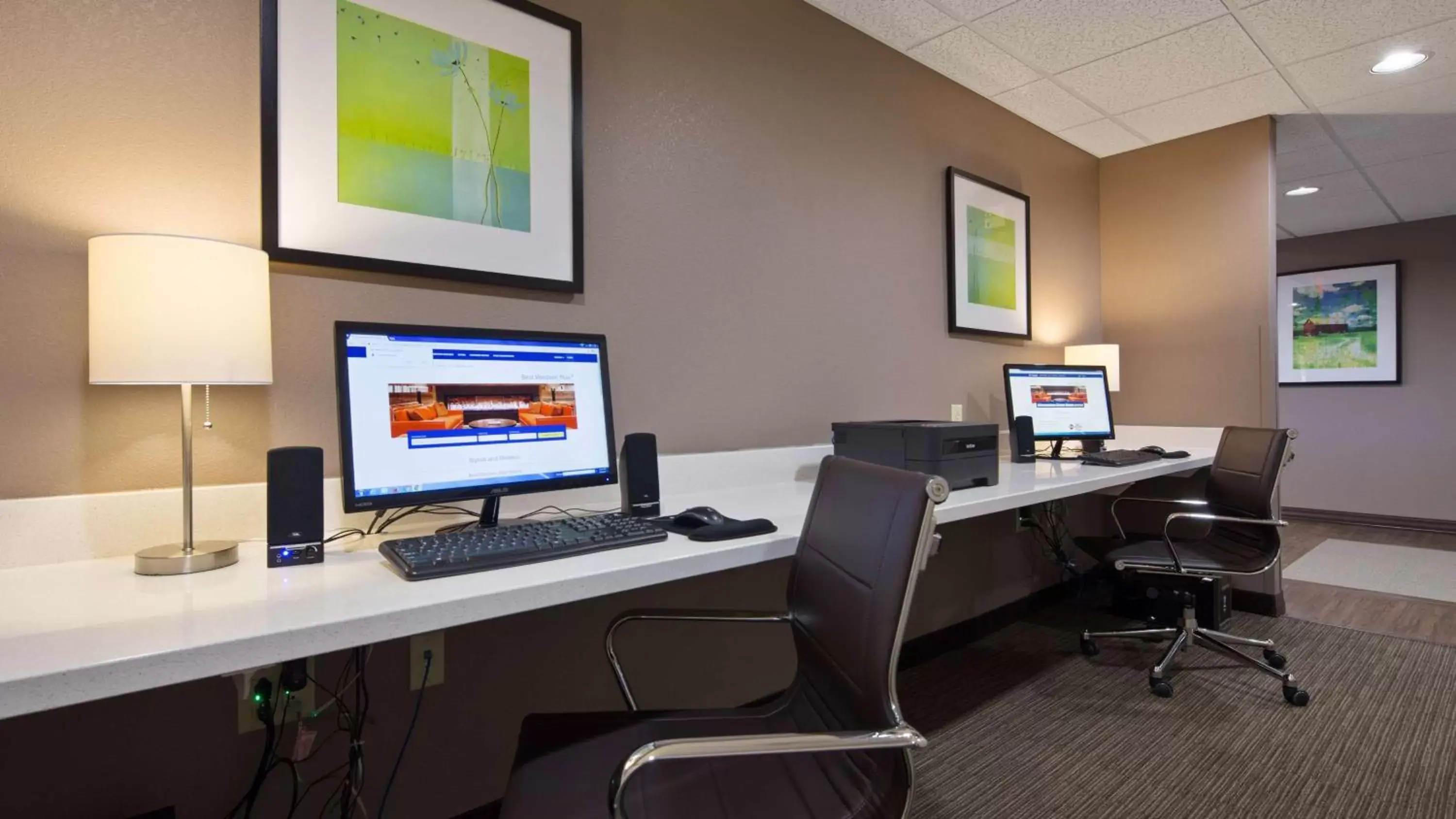 Lobby or reception, Business Area/Conference Room in Best Western Plus Patterson Park Inn