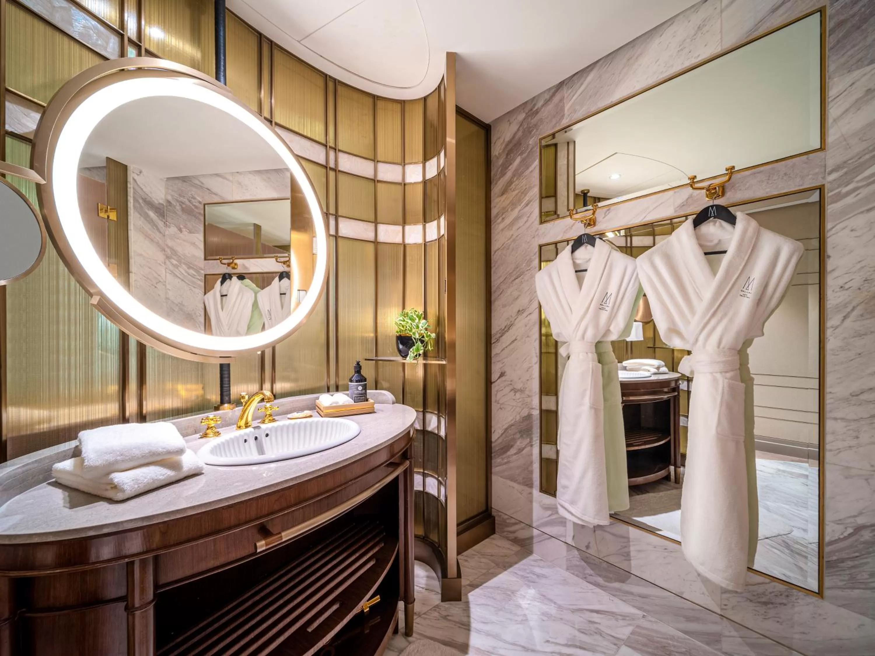 Bathroom in Admiral Hotel Manila - MGallery Collection