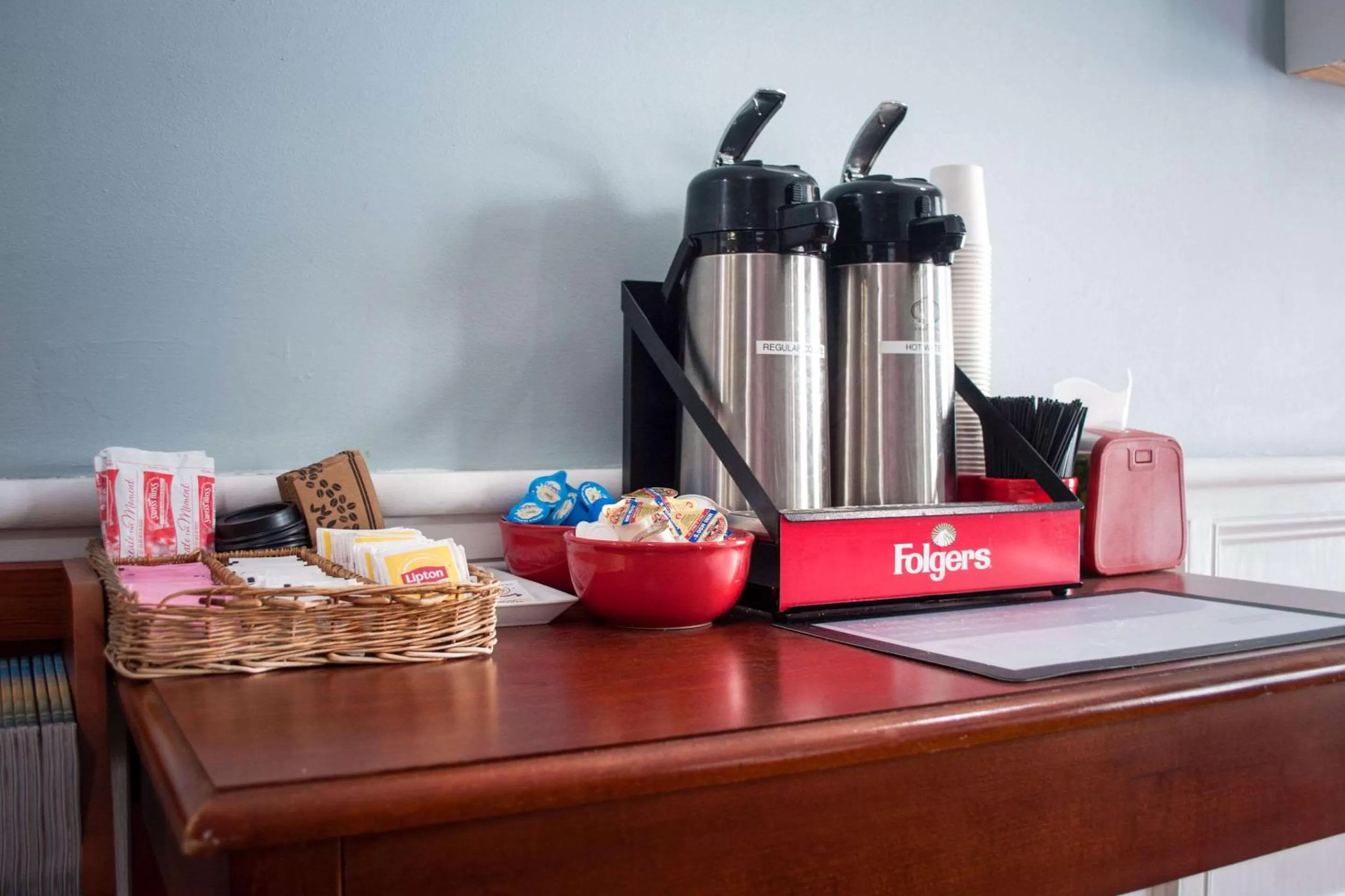 Restaurant/places to eat in Econo Lodge Inn & Suites Sandusky South