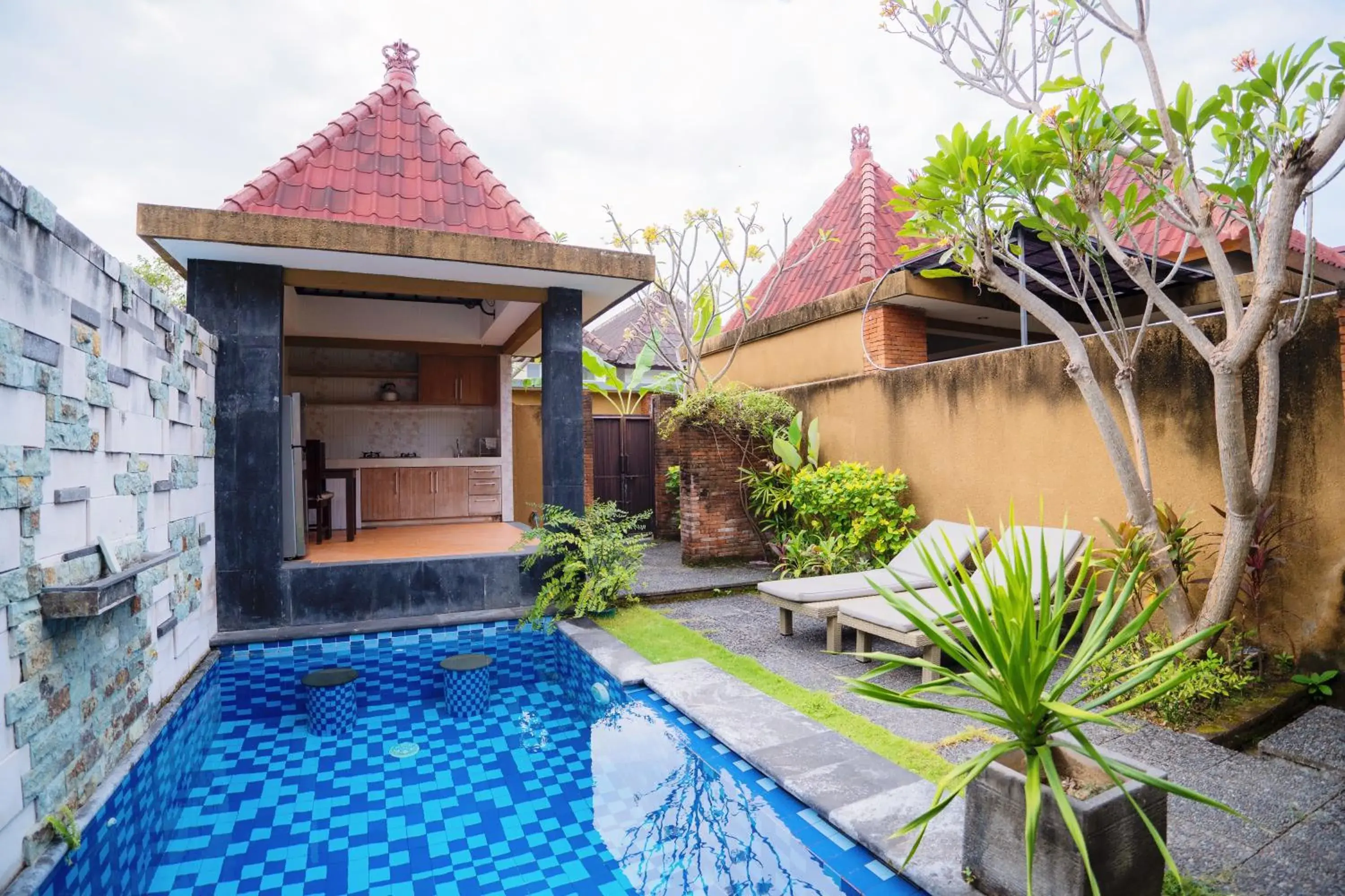 Pool view, Swimming Pool in The Janan Villa