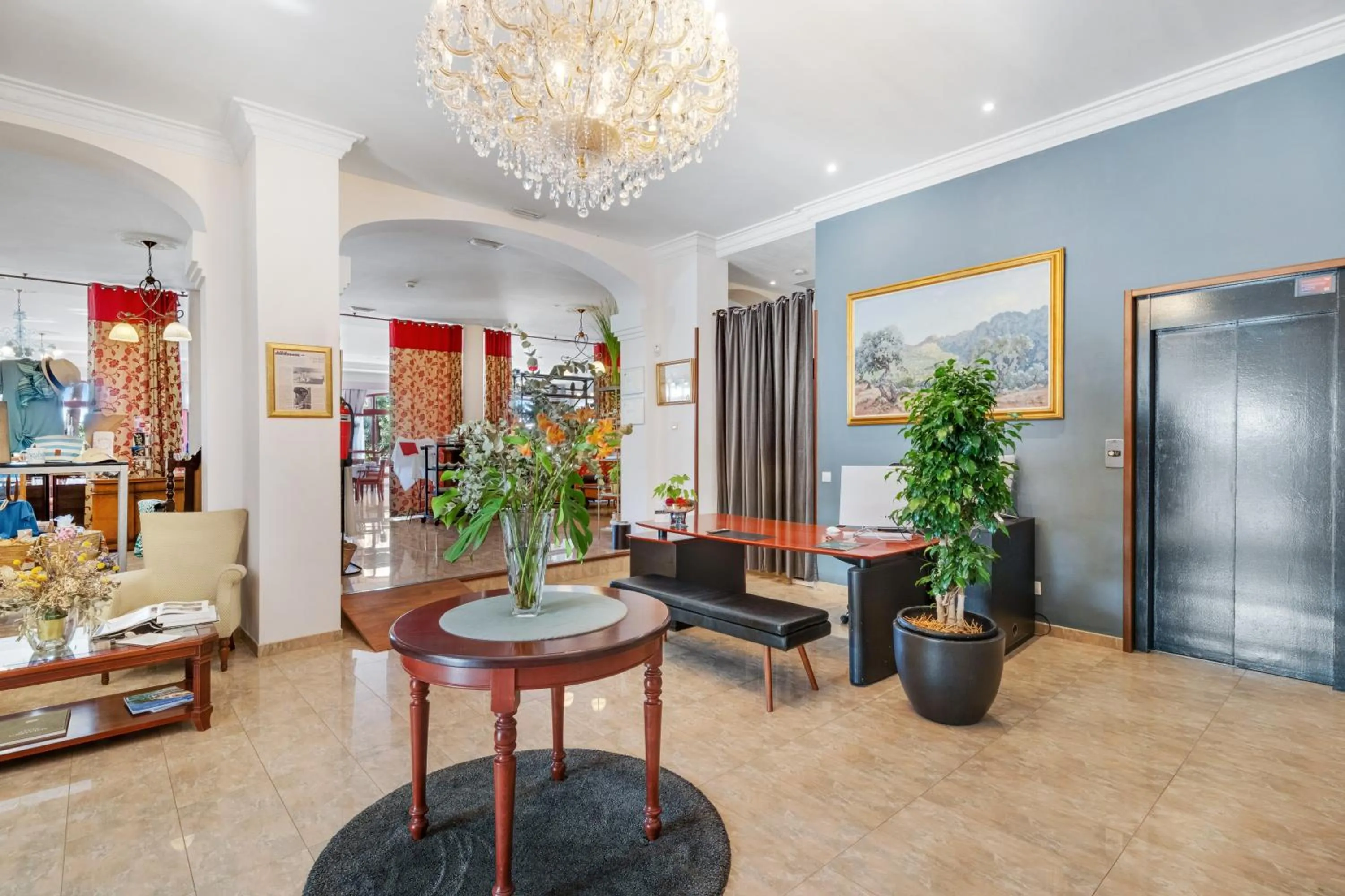 Lobby or reception in Hotel Ciutat Jardi
