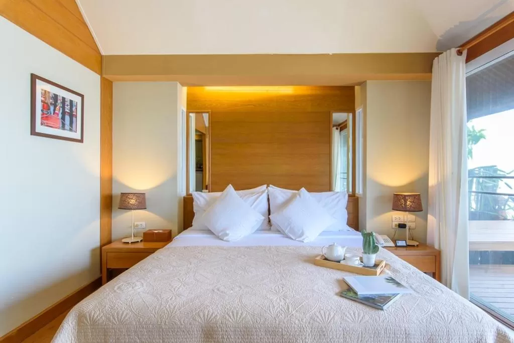 Property building, Bed in Veranda Lodge