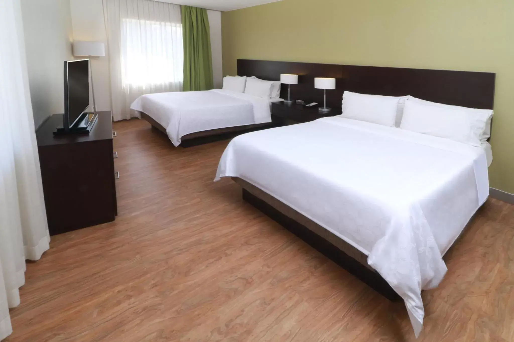 Photo of the whole room, Bed in Staybridge Suites San Luis Potosi, an IHG Hotel