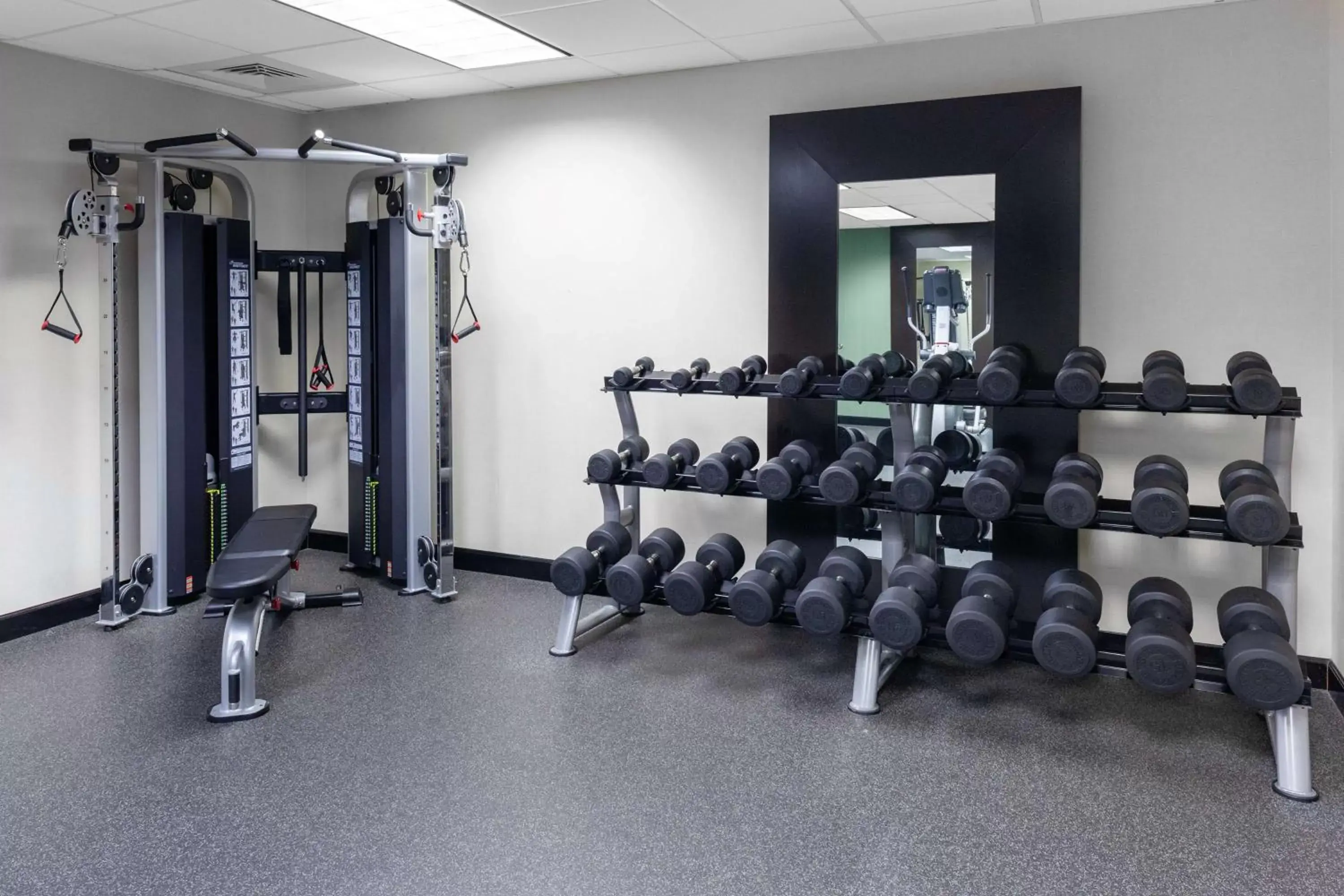 Fitness centre/facilities, Fitness Center/Facilities in Hampton Inn Woodbridge