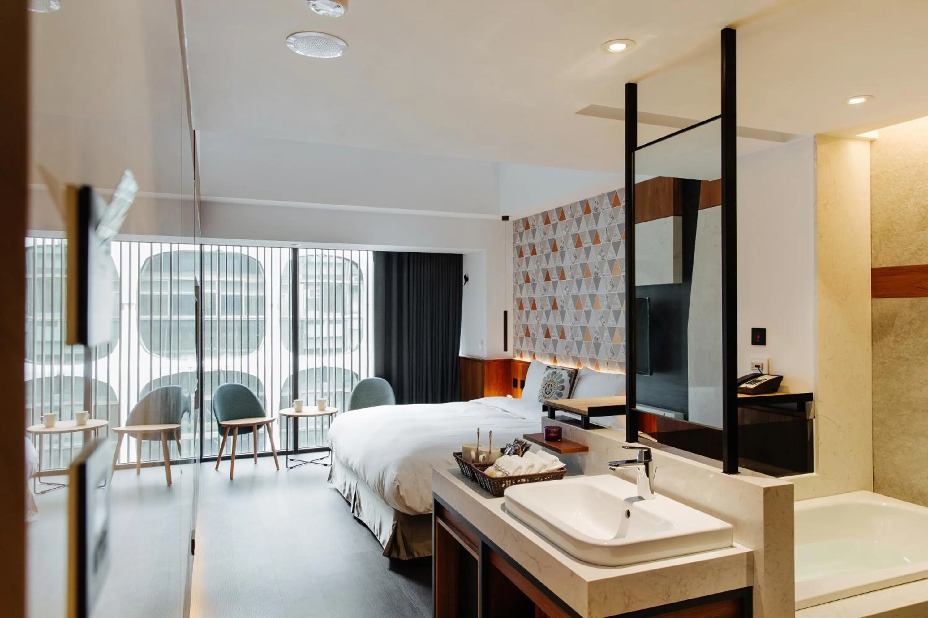 Photo of the whole room, Bed in CHECK inn Taichung Zhongshan