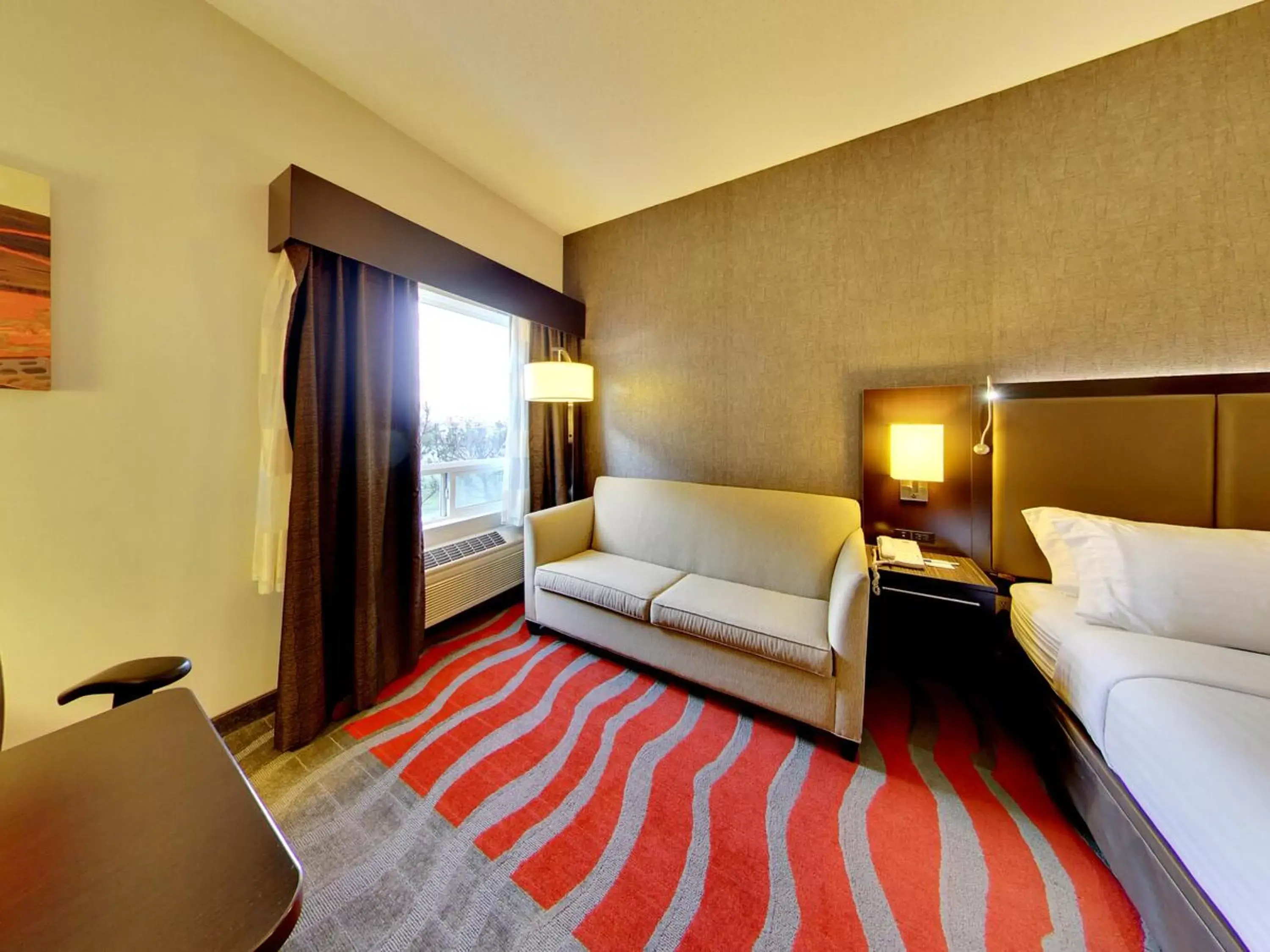 Photo of the whole room, Bed in Holiday Inn Express Hotel & Suites - Edmonton International Airport, an IHG Hotel