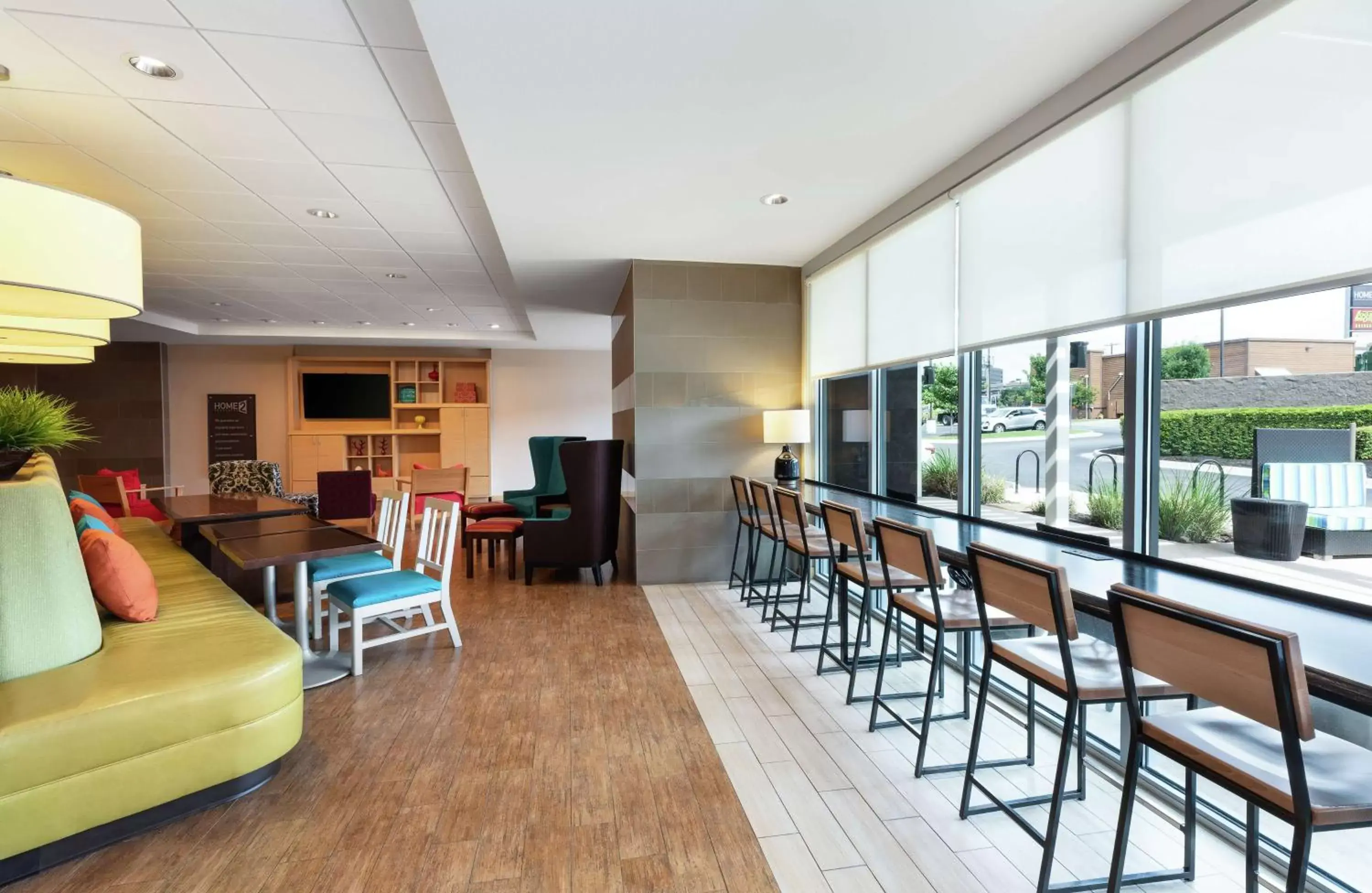 Lobby or reception, Lounge/Bar in Home2 Suites by Hilton San Antonio Airport, TX