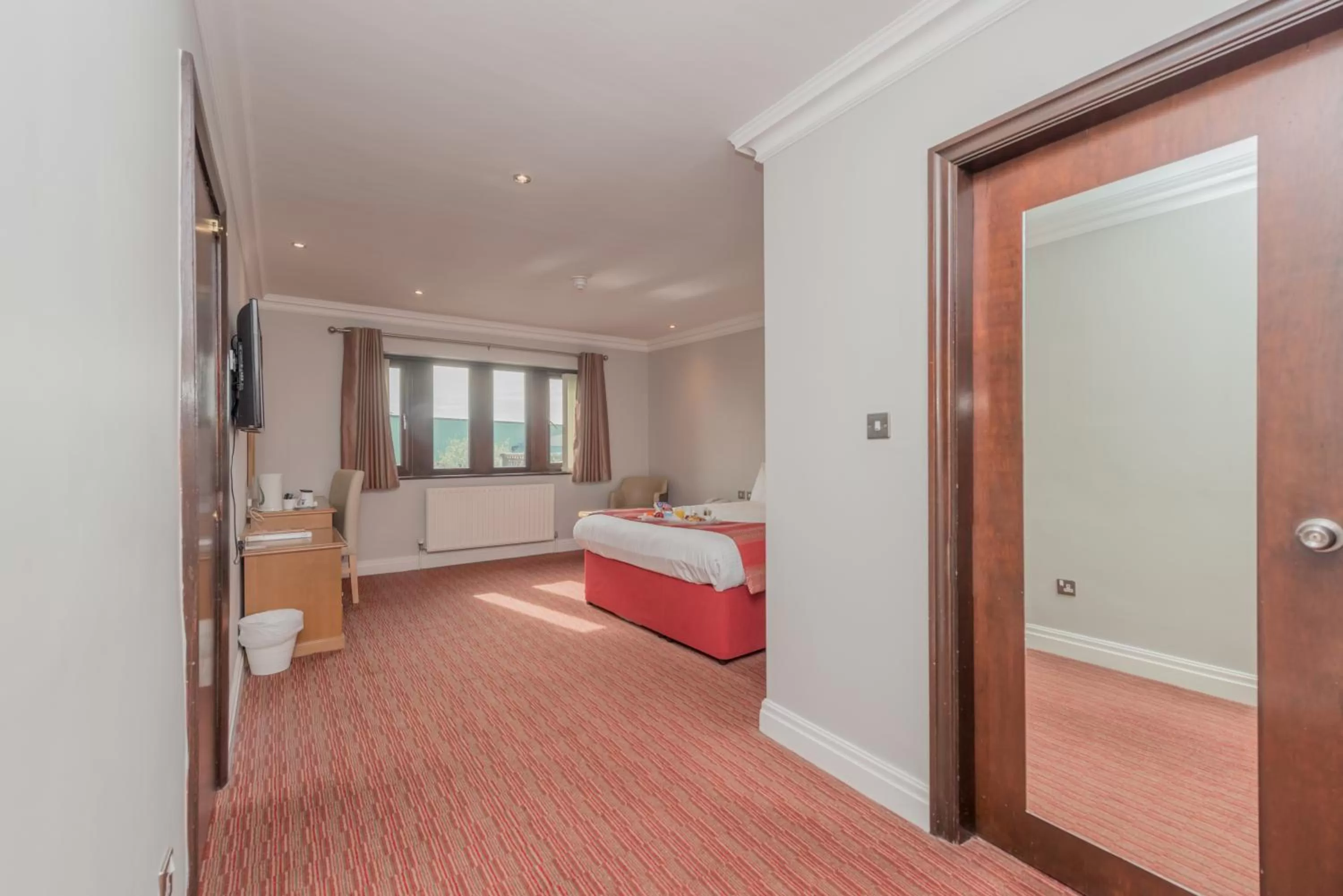 Photo of the whole room, Bed in Best Western Bradford Guide Post Hotel