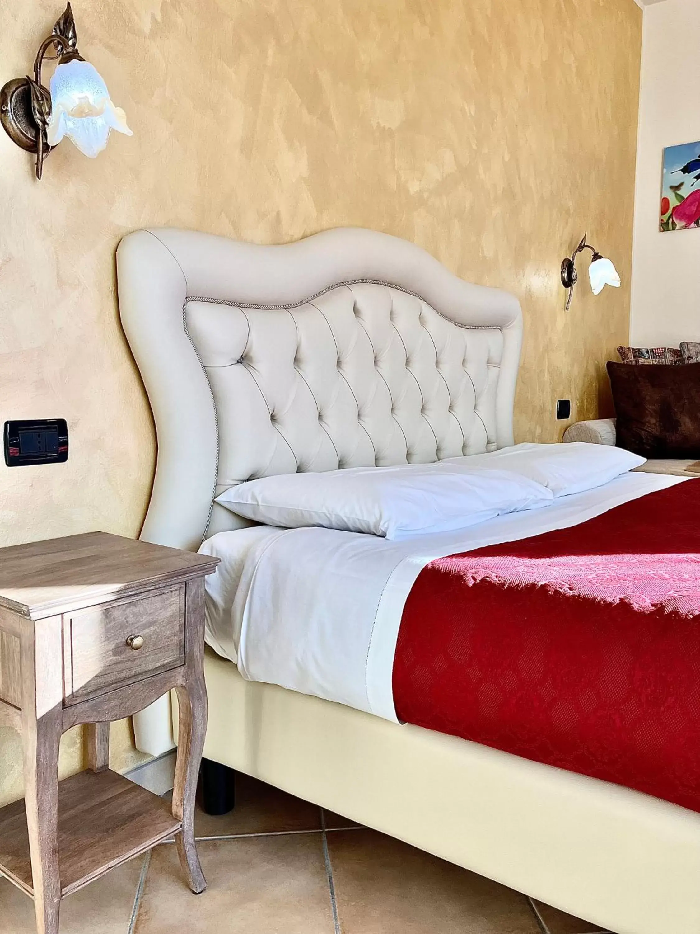 Deluxe Double or Twin Room with Balcony in B&B Desenzano Paradise Deluxe Double or Twin Room with Balcony in B&B Desenzano Paradise