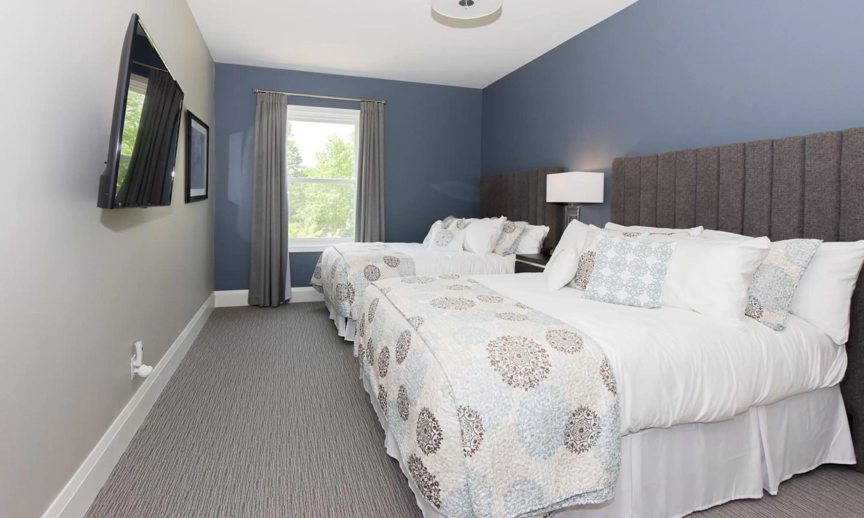 Bed in 124 on Queen Hotel & Spa