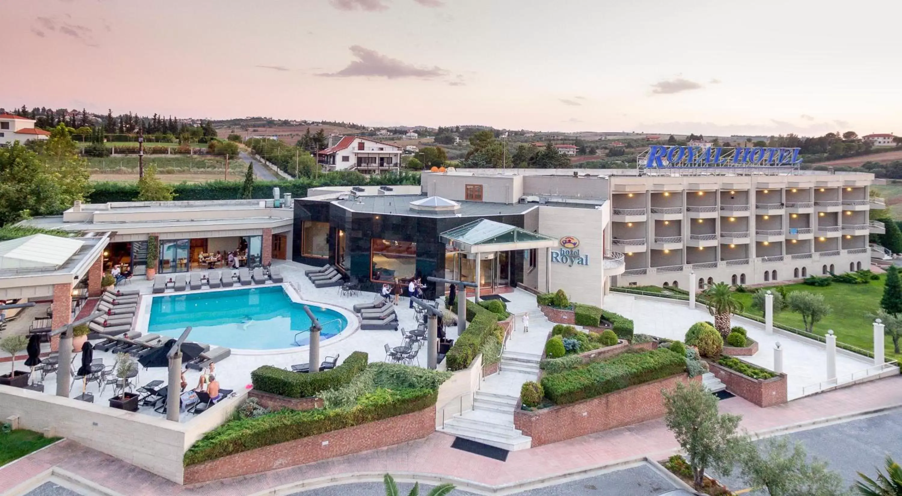 Facade/entrance, Pool View in Royal Hotel Thessaloniki