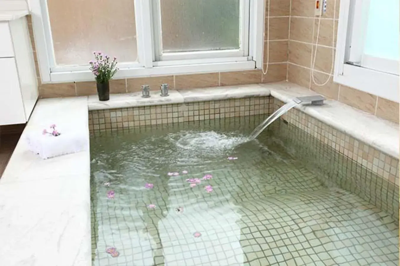 Bathroom in Hot Spring World Hotel