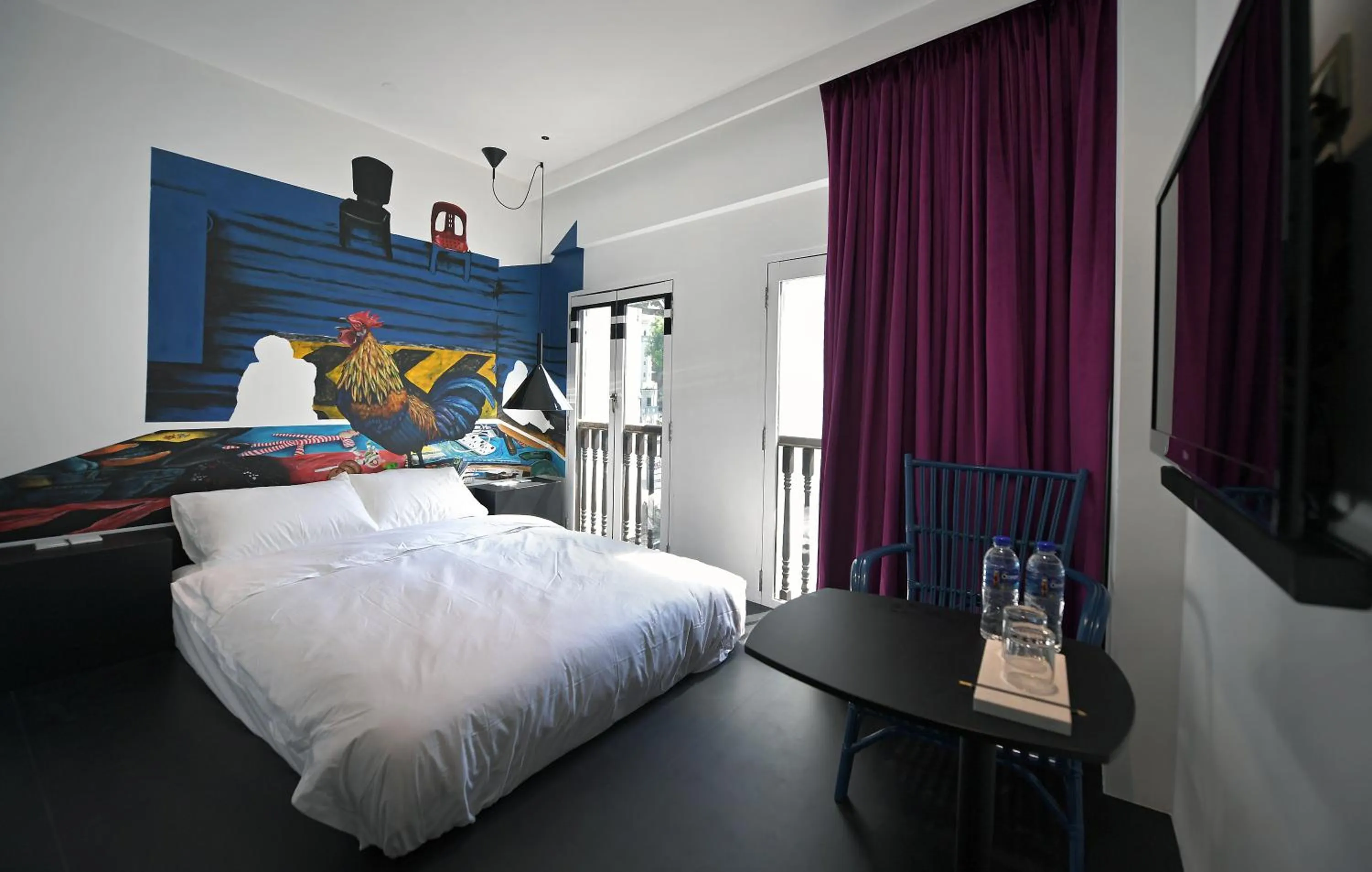 Bedroom, Bed in Hi Hotel