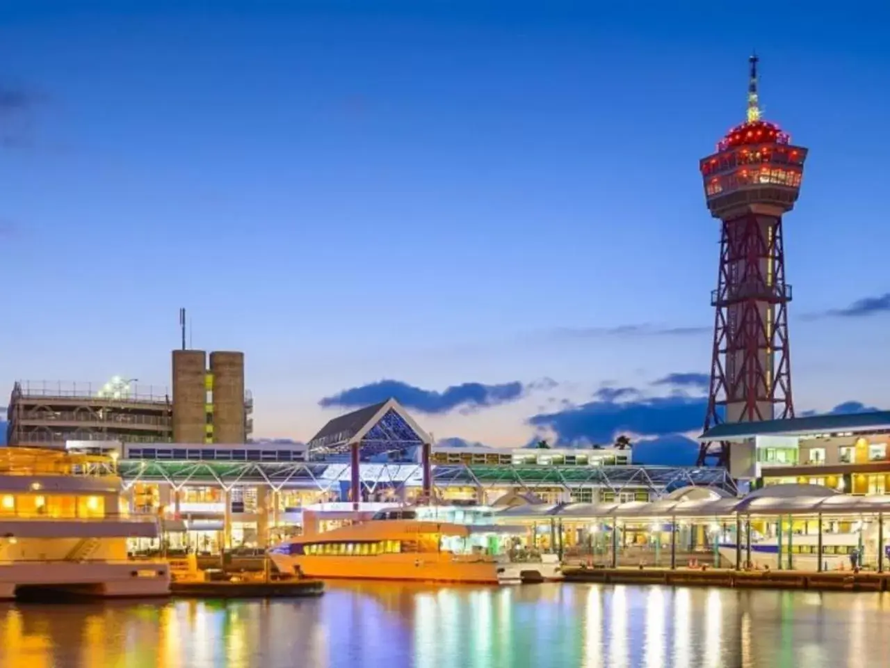 Nearby landmark in The BREAKFAST HOTEL Fukuoka Nakasu