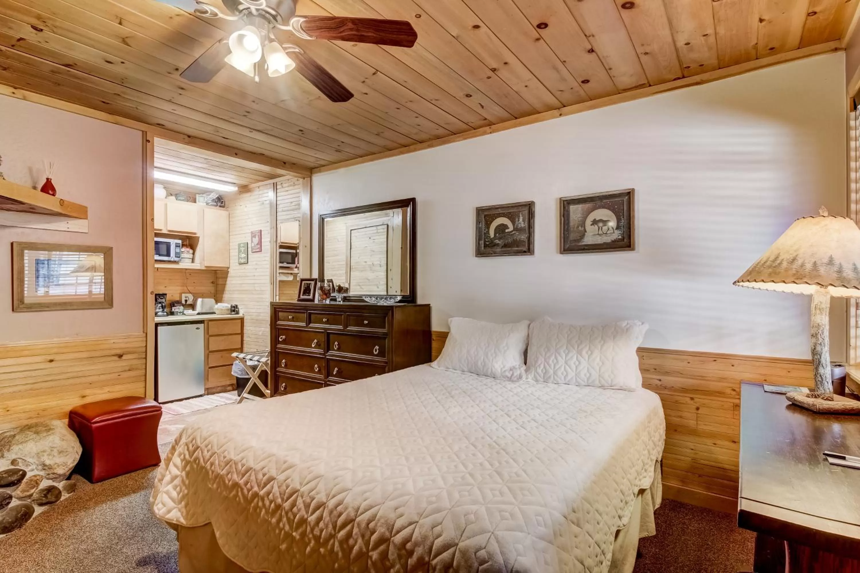 Bed in Heavenly Valley Lodge