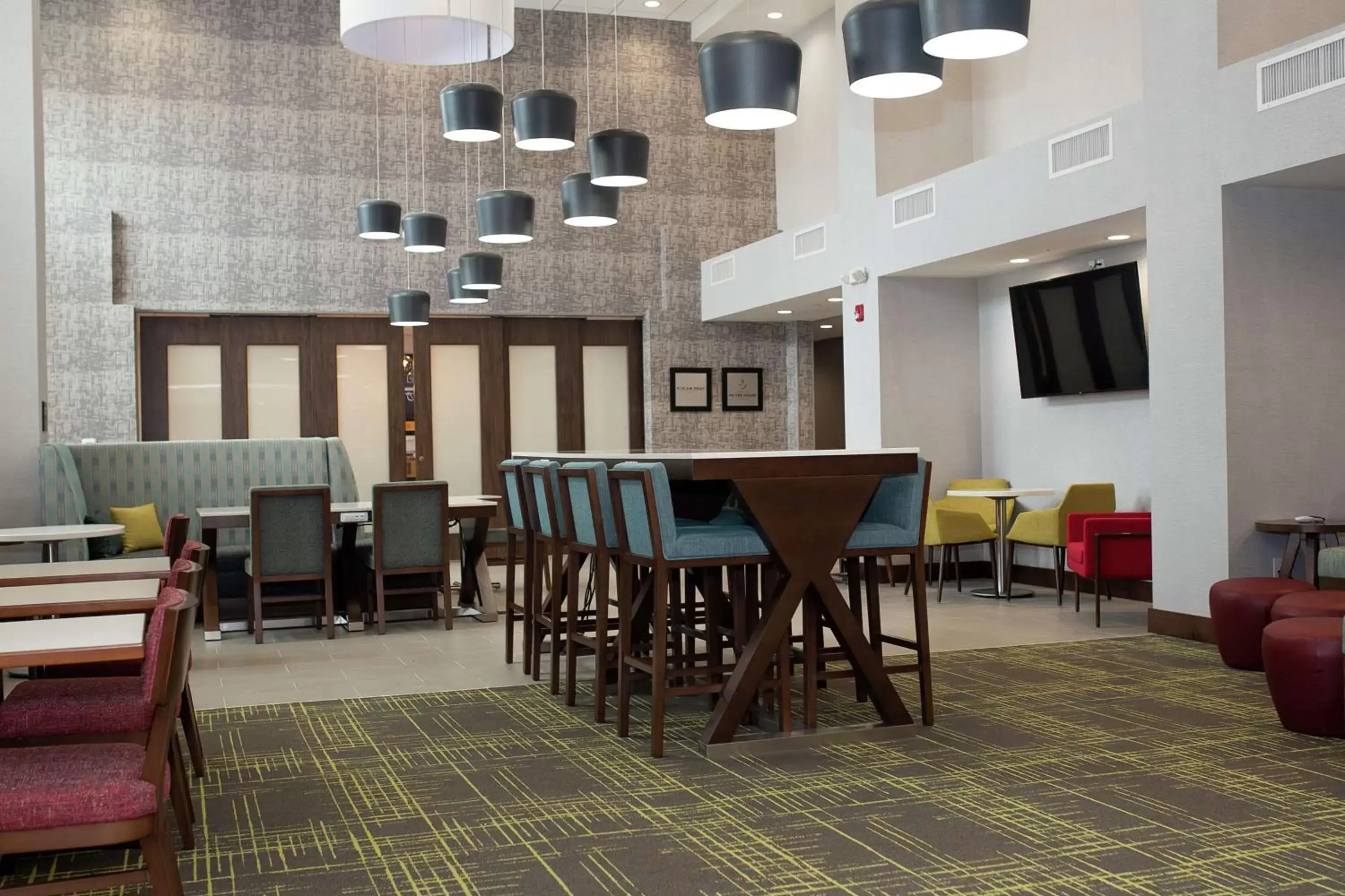 Lobby or reception, Restaurant/Places to Eat in Hampton Inn and Suites Dundee