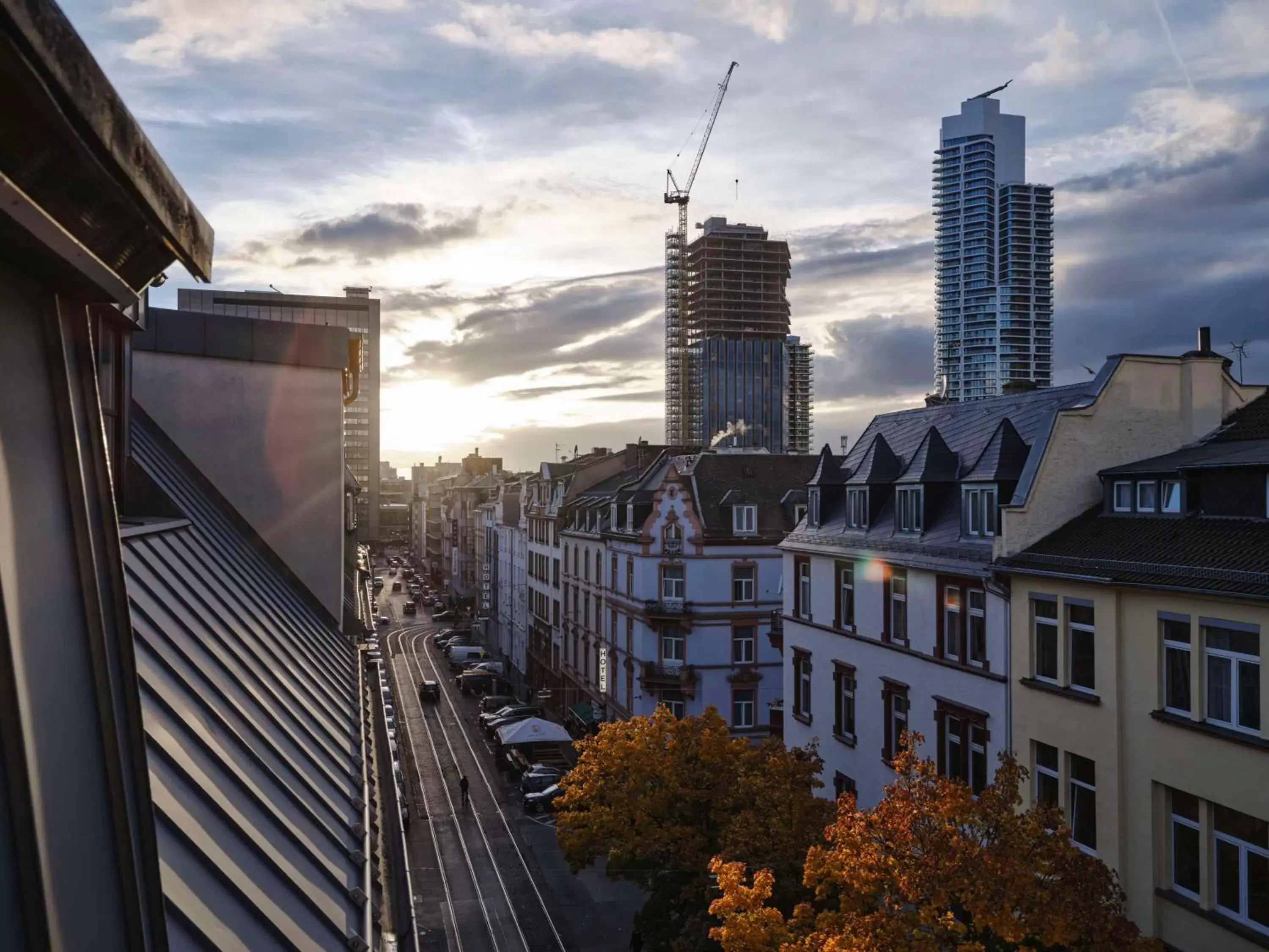 Property building in Fleming's Express Hotel Frankfurt - former IntercityHotel Frankfurt