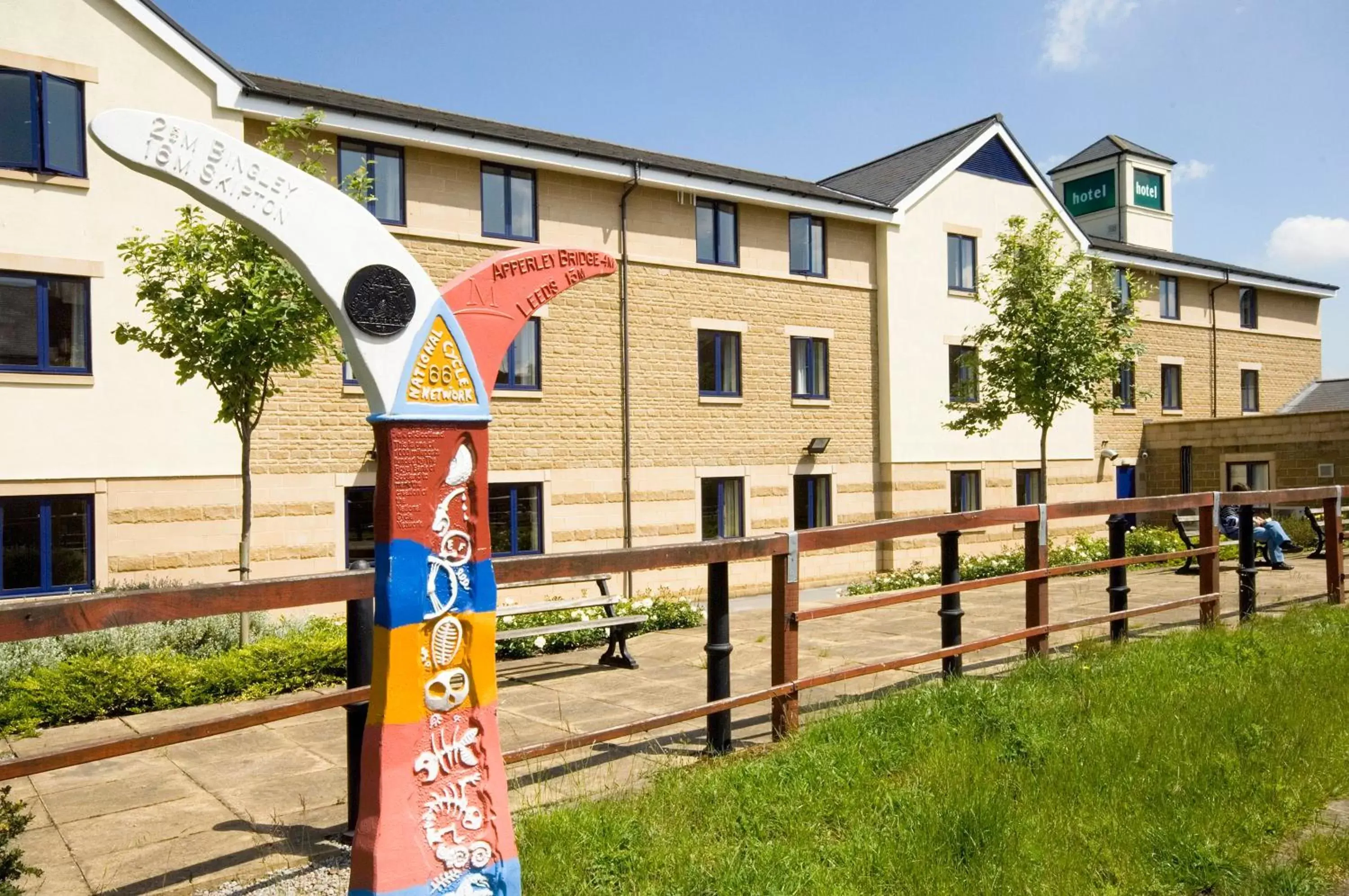 Facade/entrance, Property Building in ibis Bradford Shipley