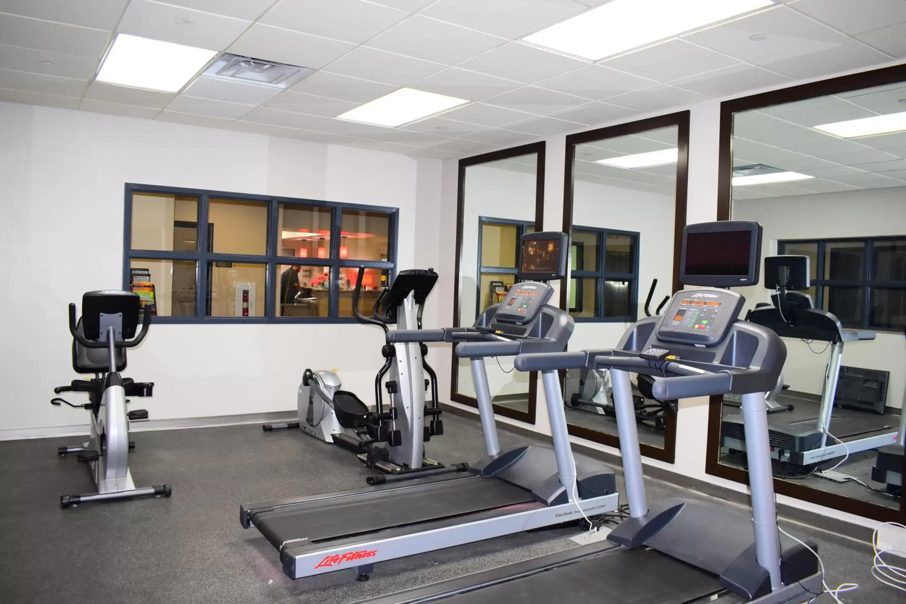 Fitness centre/facilities, Fitness Center/Facilities in Country Inn & Suites by Radisson, Hagerstown, MD