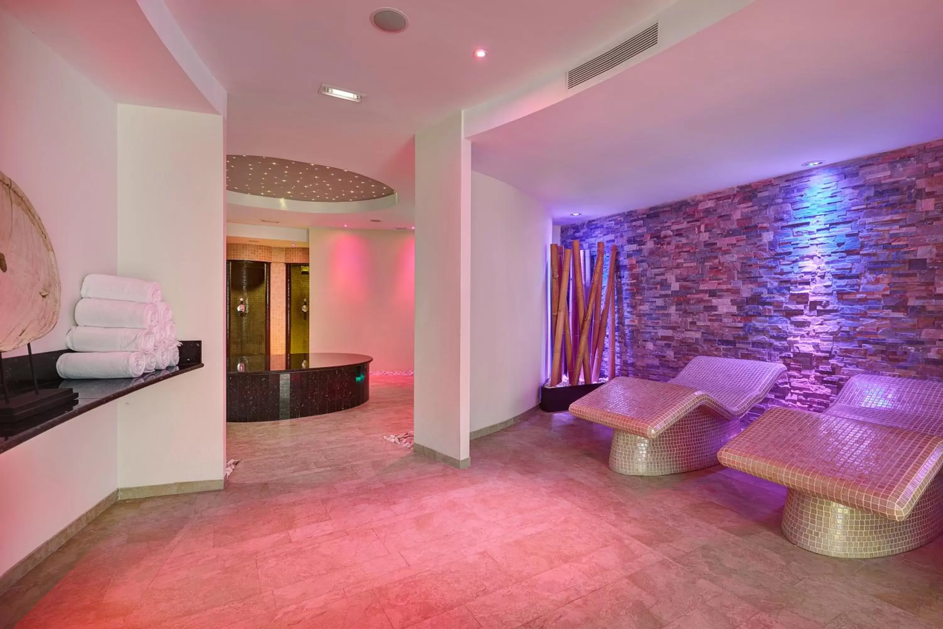 Spa and wellness centre/facilities, Lobby/Reception in Hipotels Hipocampo Palace & Spa