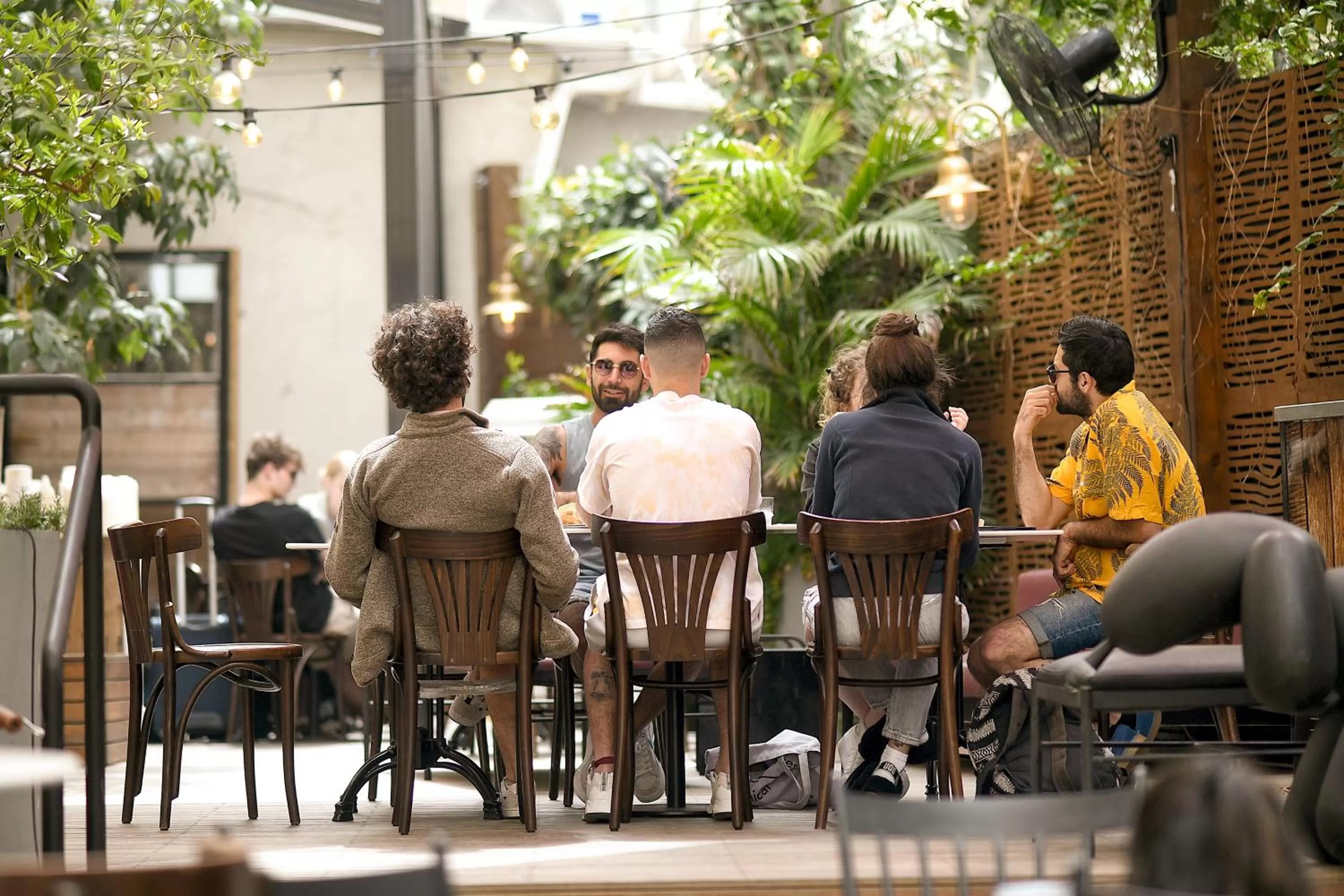 Restaurant/places to eat in Assemblage Boutique