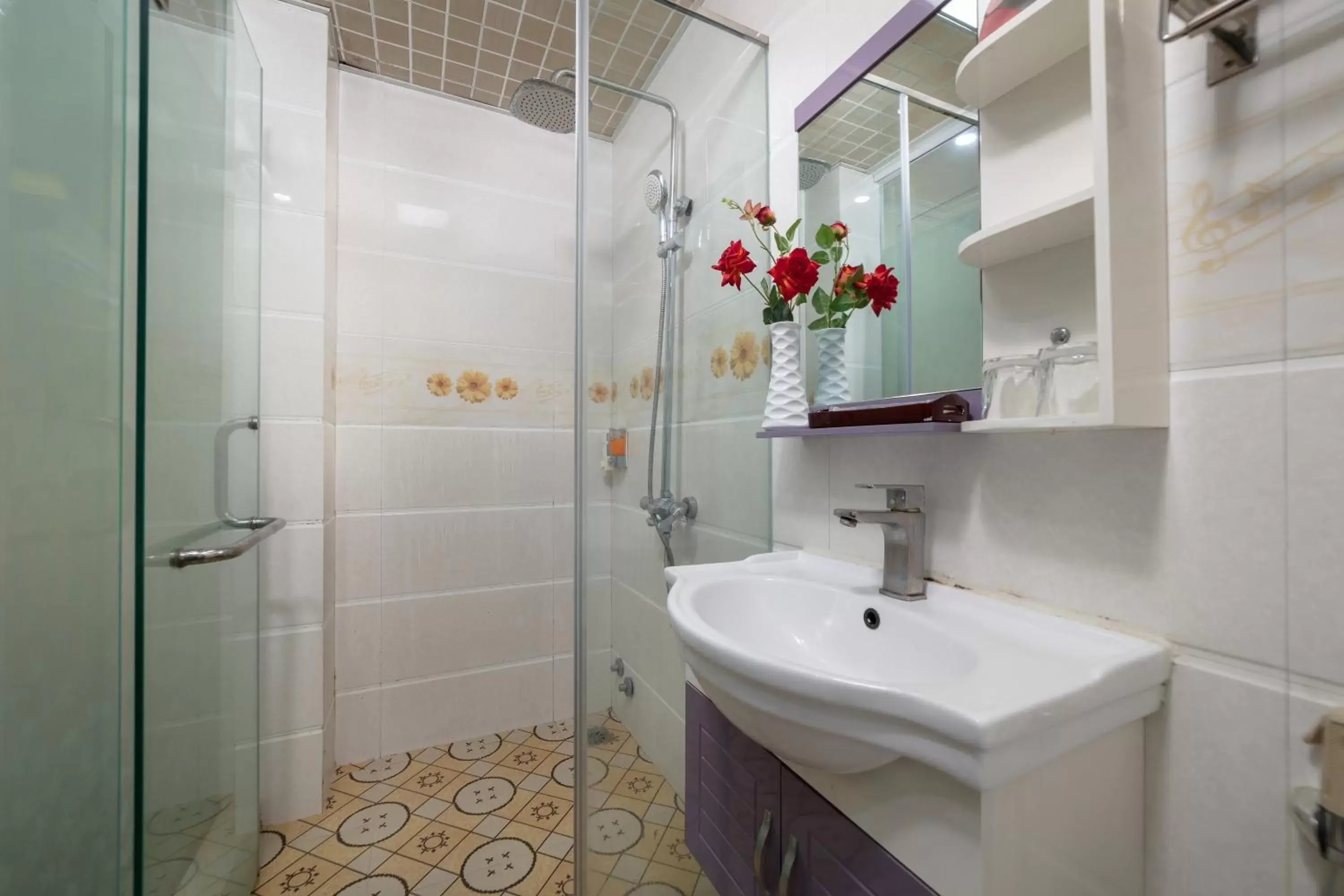 Shower, Bathroom in My Moon Hotel Hanoi