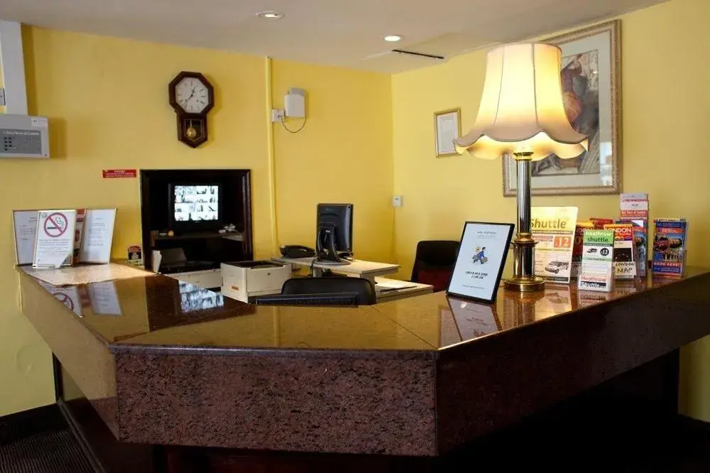 Lobby or reception in Rose Court Hotel