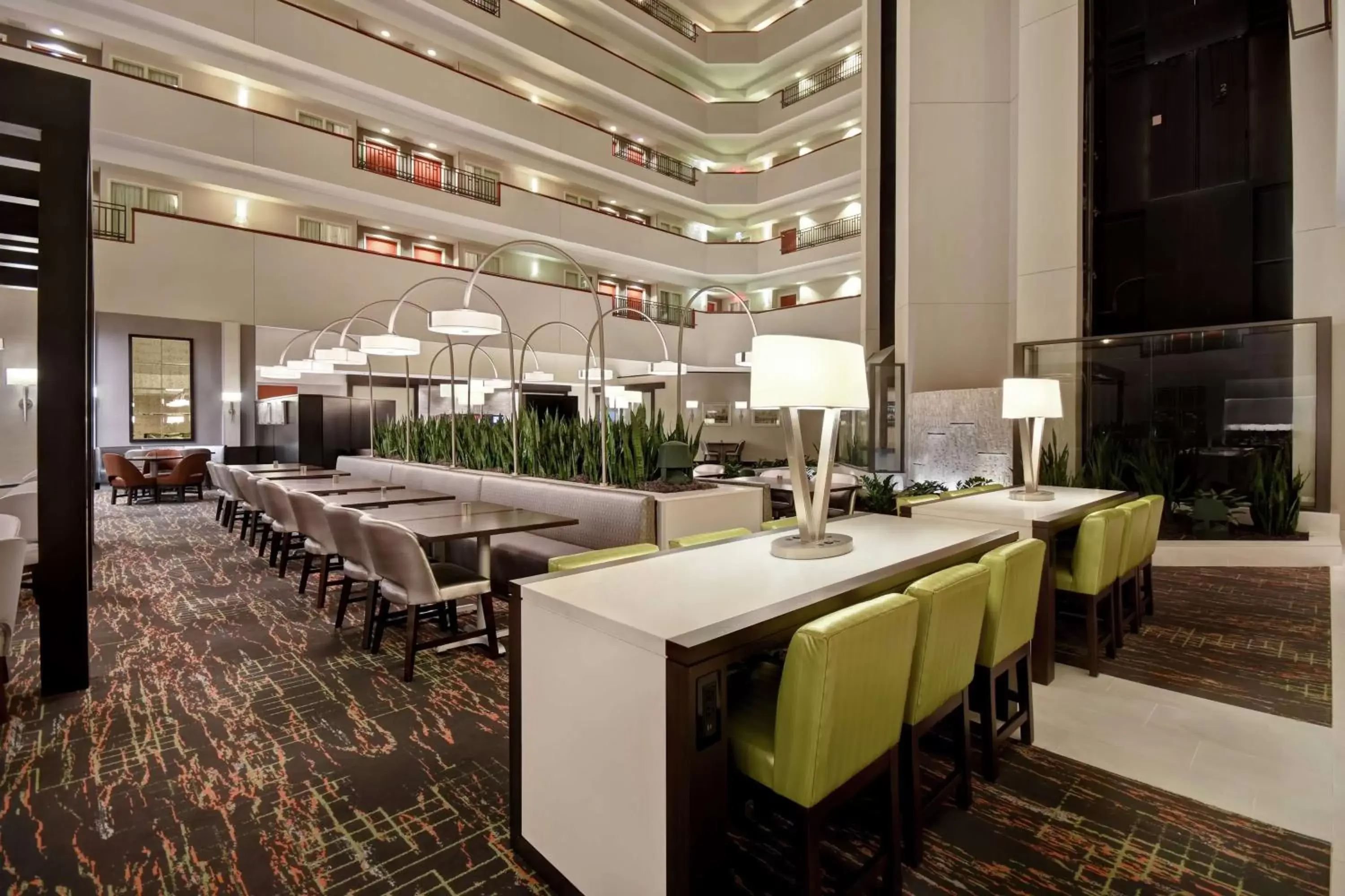 Lobby or reception in Embassy Suites Little Rock