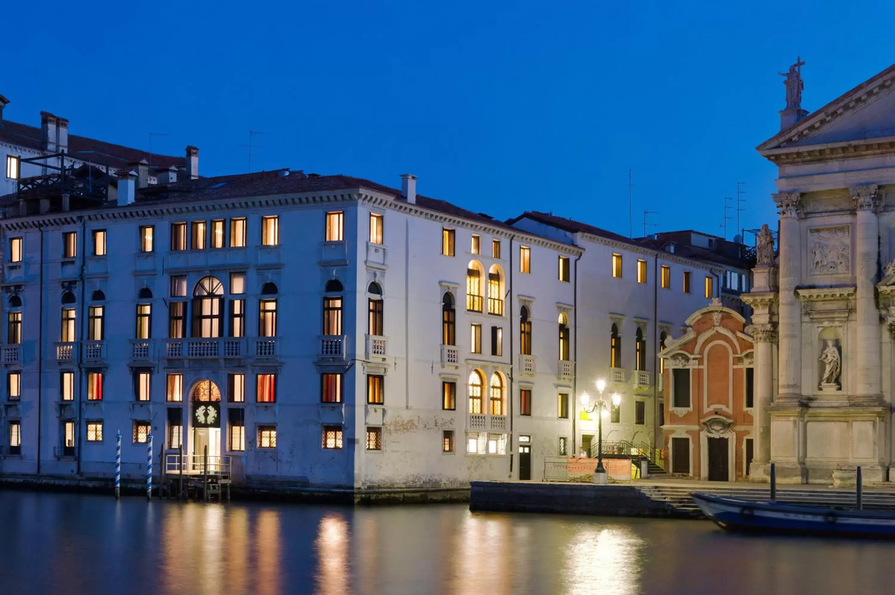 Facade/entrance in Hotel Palazzo Giovanelli e Gran Canal