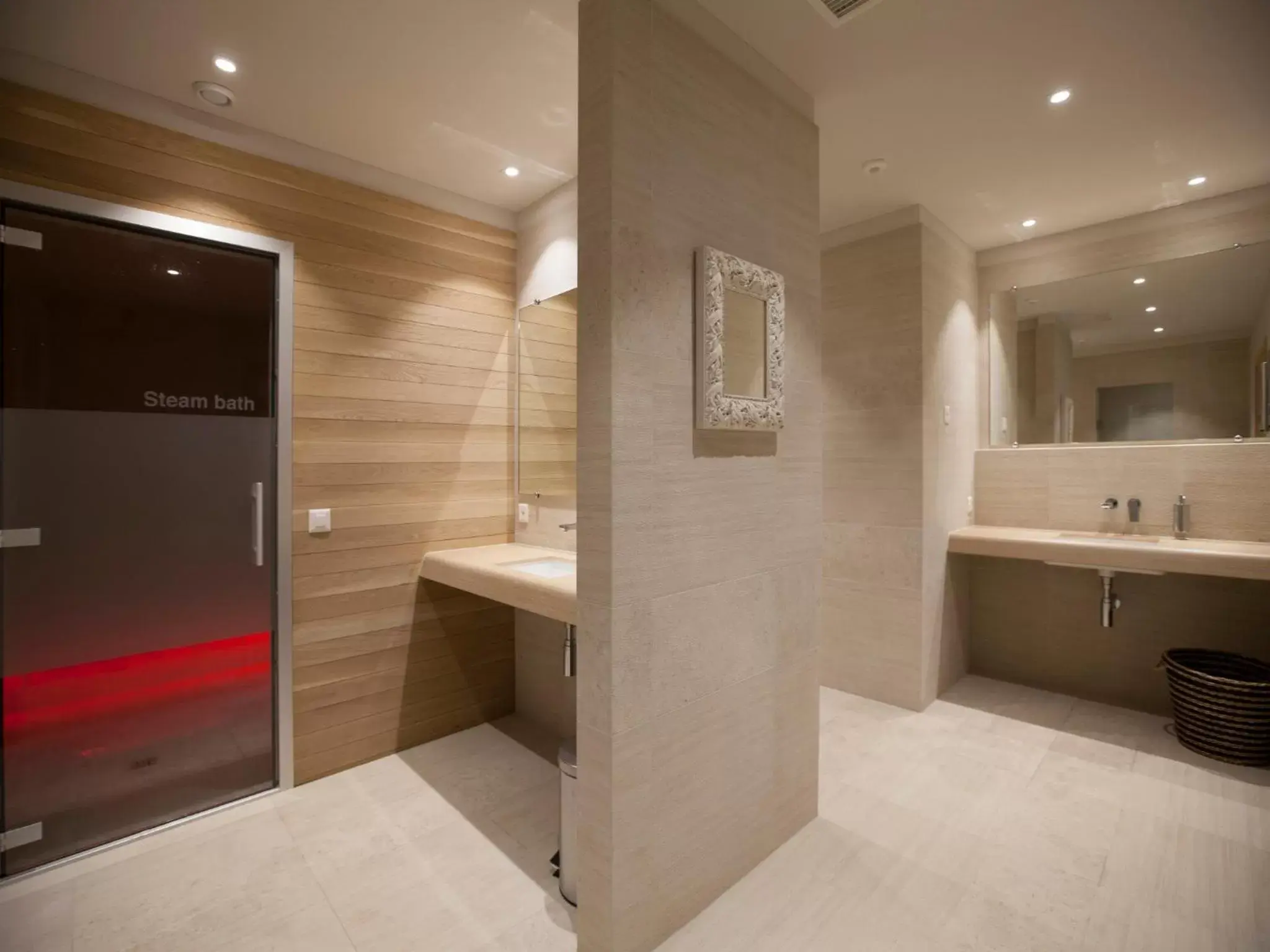Sauna, Bathroom in Delta Resort Apartments