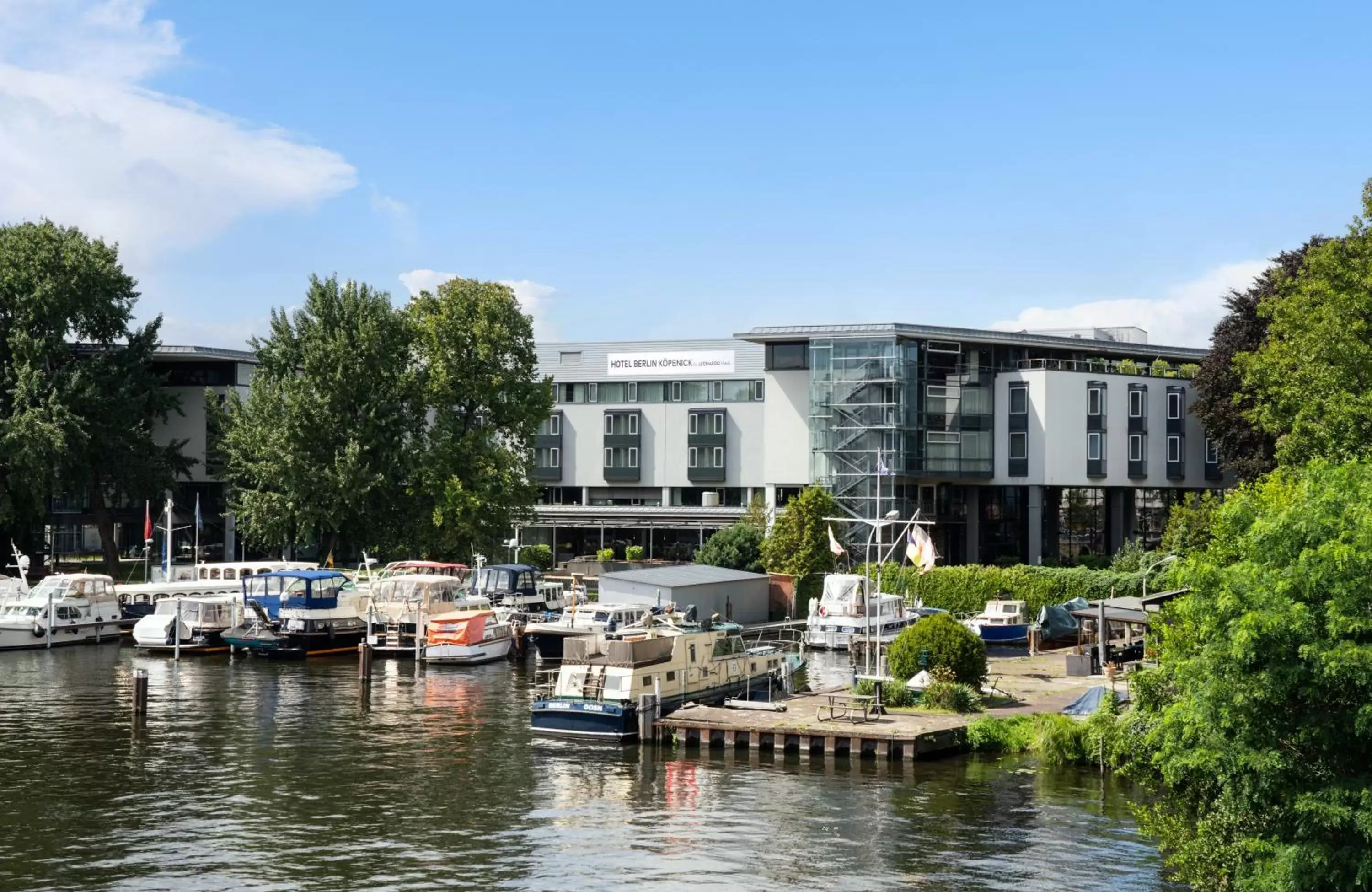 Facade/entrance, Property Building in HOTEL BERLIN KÖPENICK by Leonardo Hotels