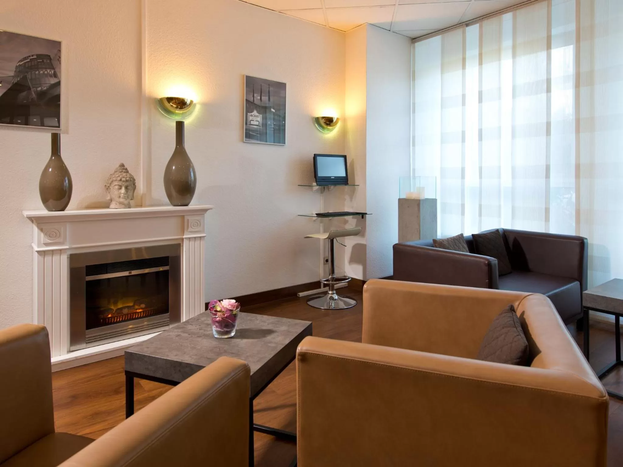 Lobby or reception in ACHAT Hotel Darmstadt Griesheim