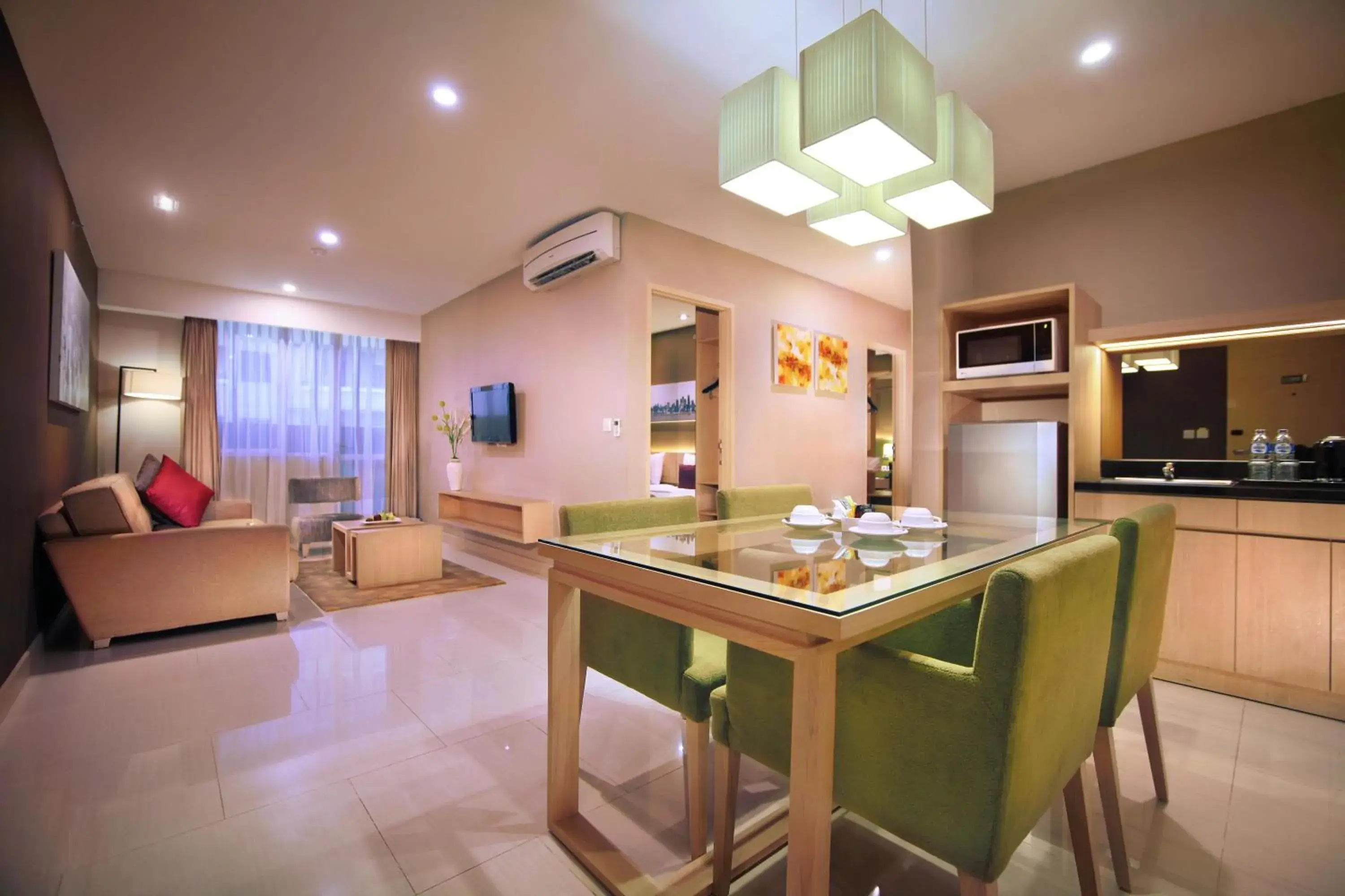 Living room, Dining Area in eL Hotel Jakarta