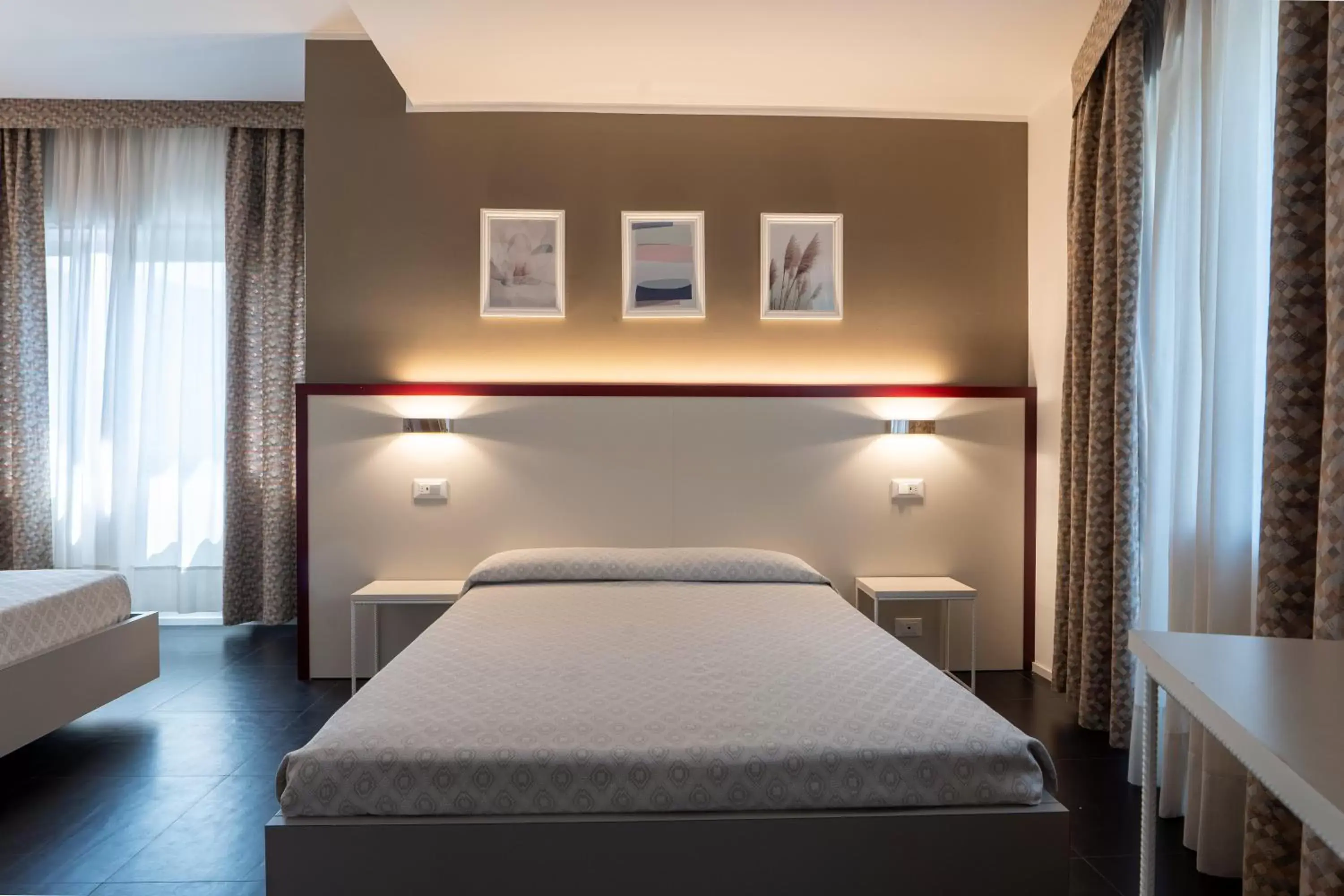 Bed in Hotel Centrale Bed in Hotel Centrale