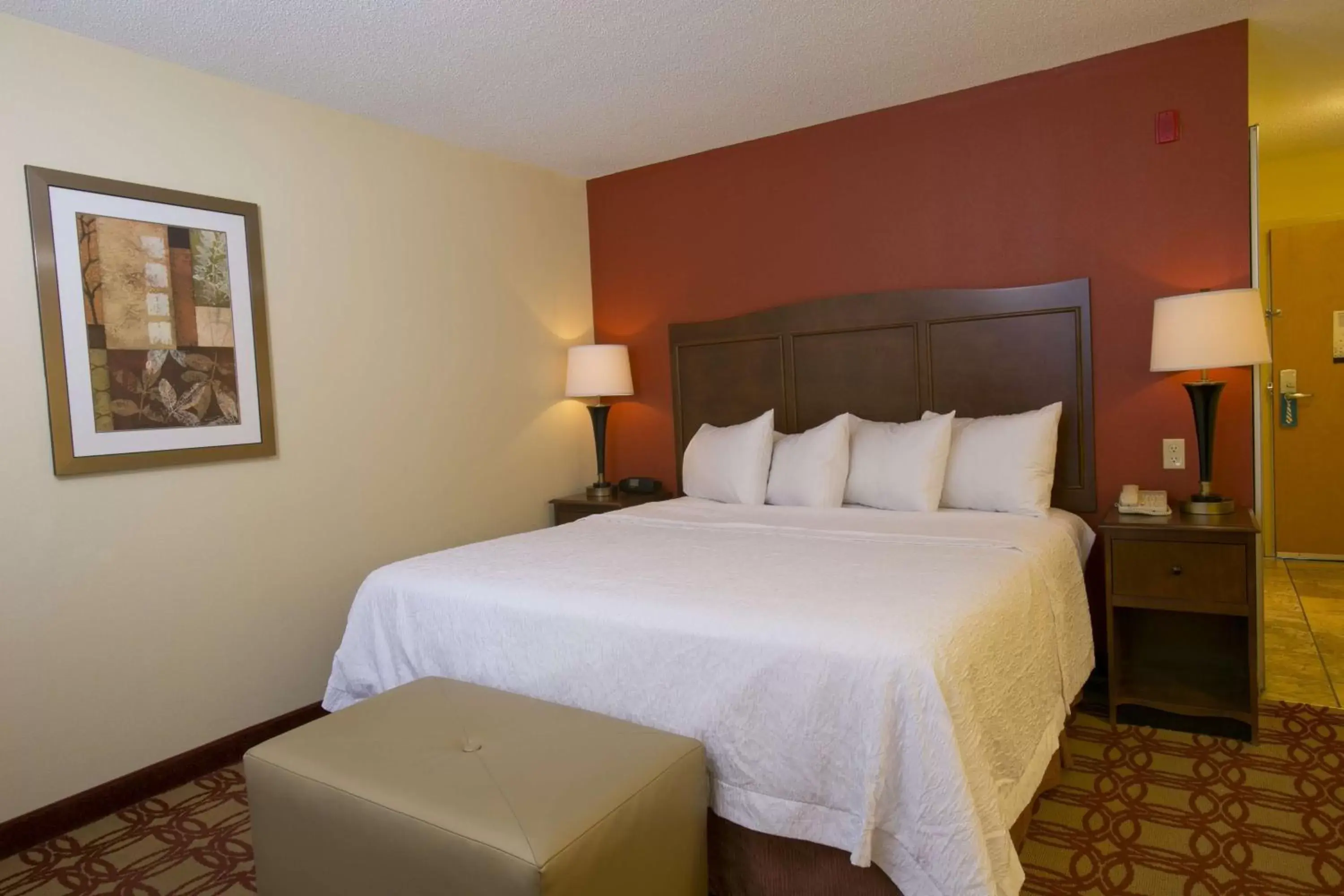 Photo of the whole room, Bed in Hampton Inn & Suites Wiggins