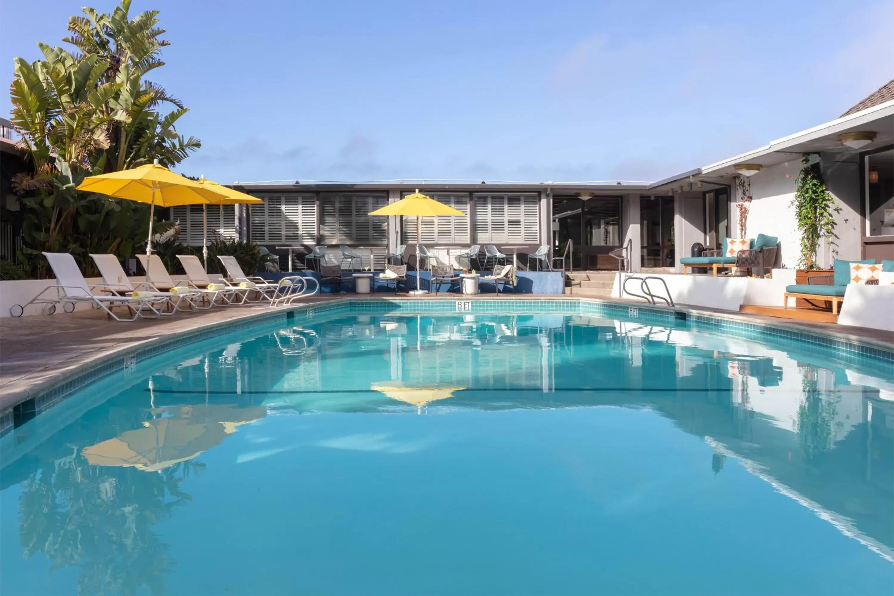 Swimming Pool in Carmel Mission Inn