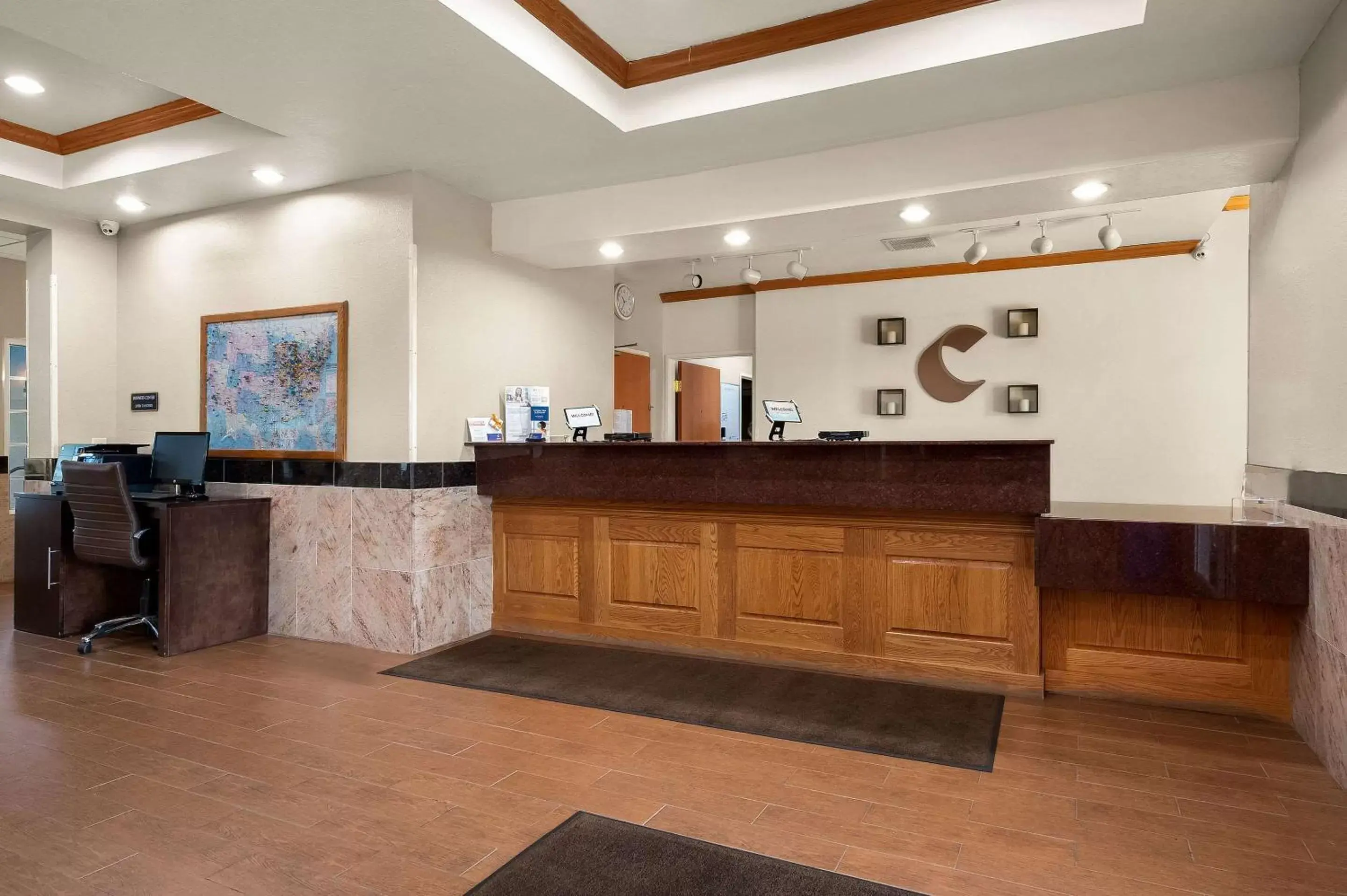 Lobby or reception, Lobby/Reception in Comfort Inn & Suites Fenton