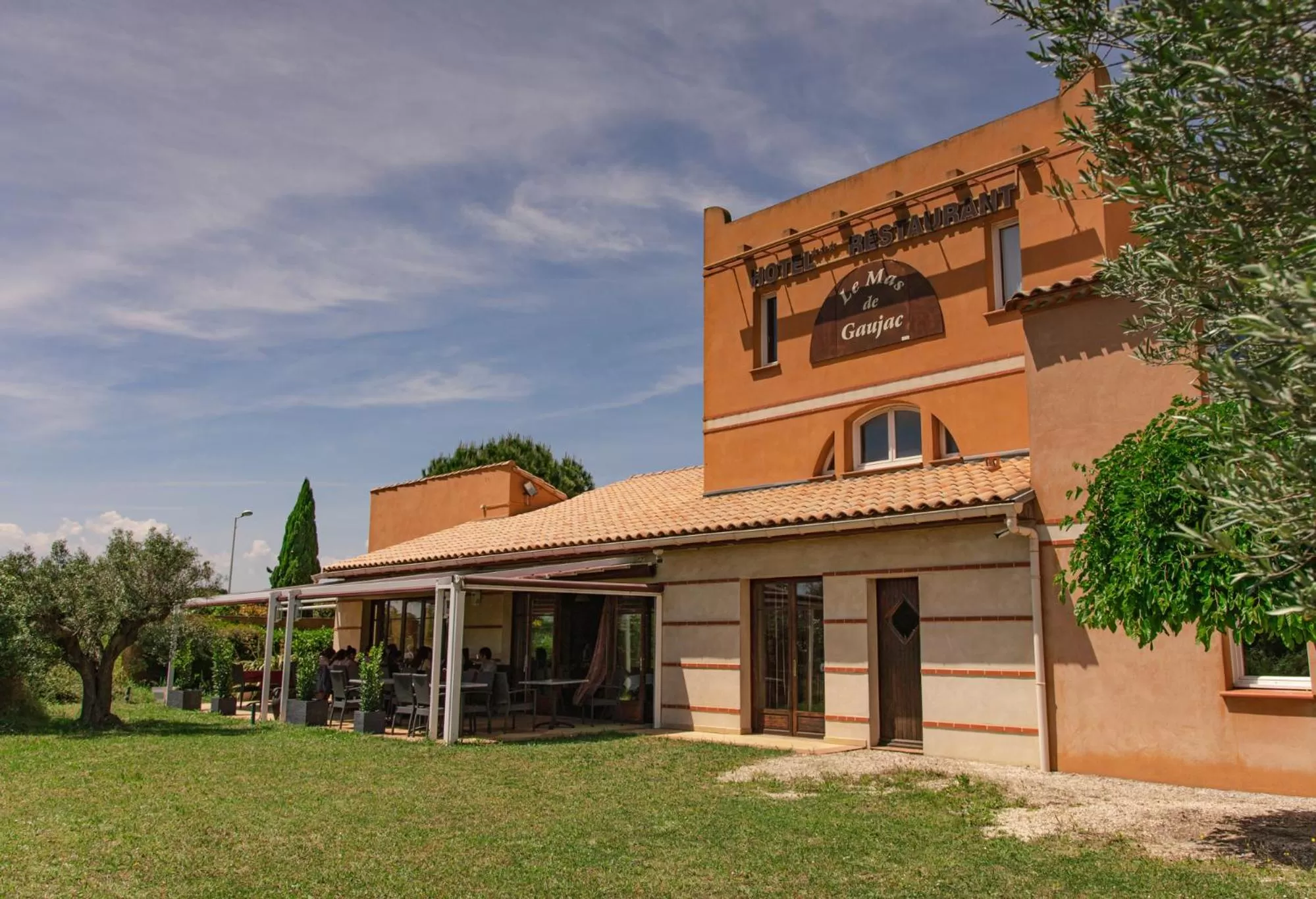 Patio in Le Mas De Gaujac
