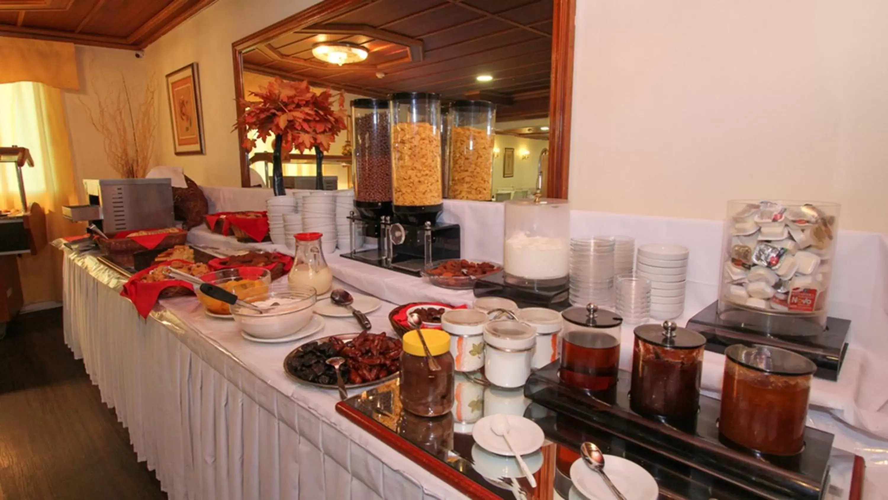 Buffet breakfast in Diana Hotel