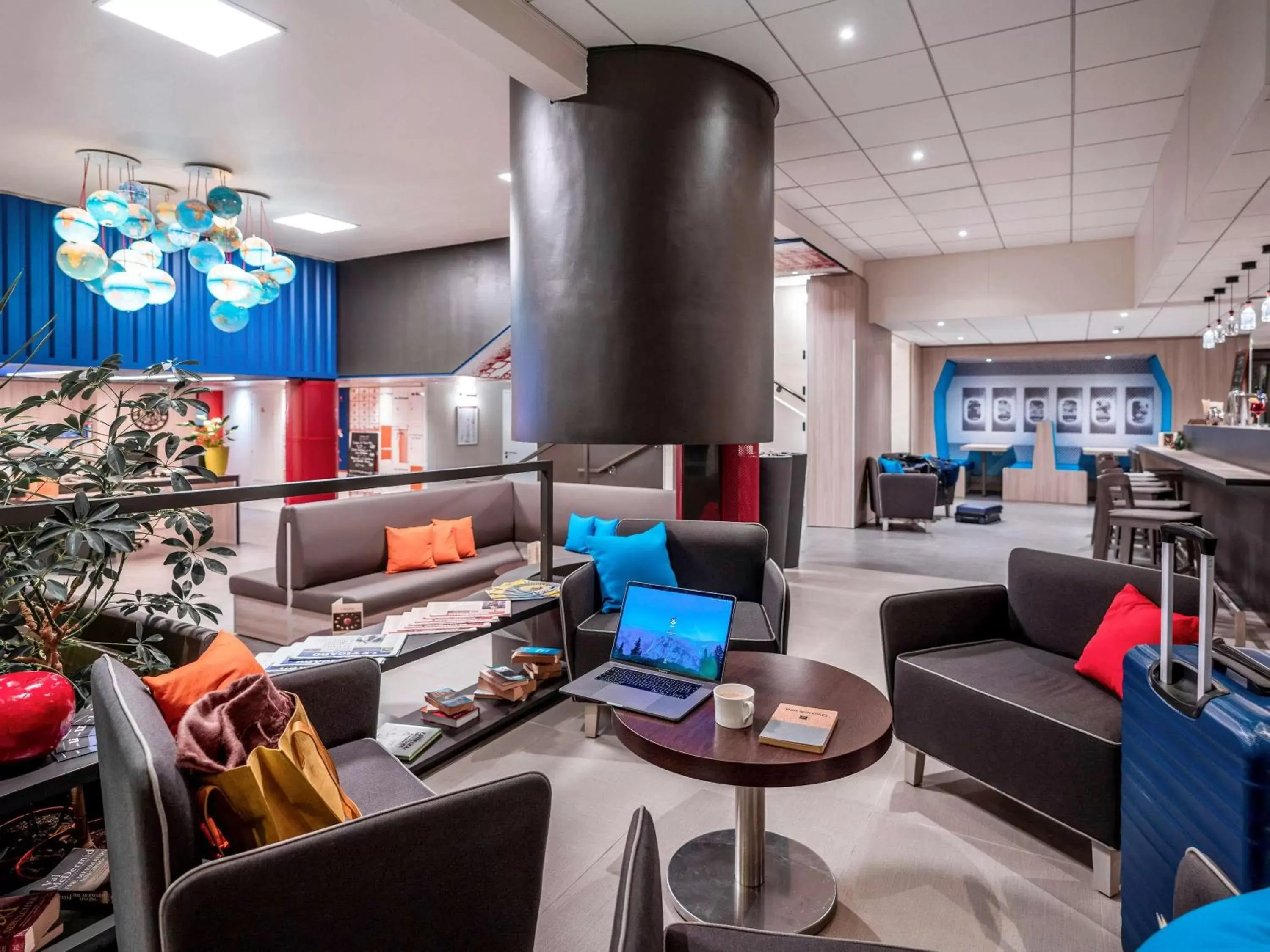 Lounge or bar, Seating Area in ibis Styles Beauvais