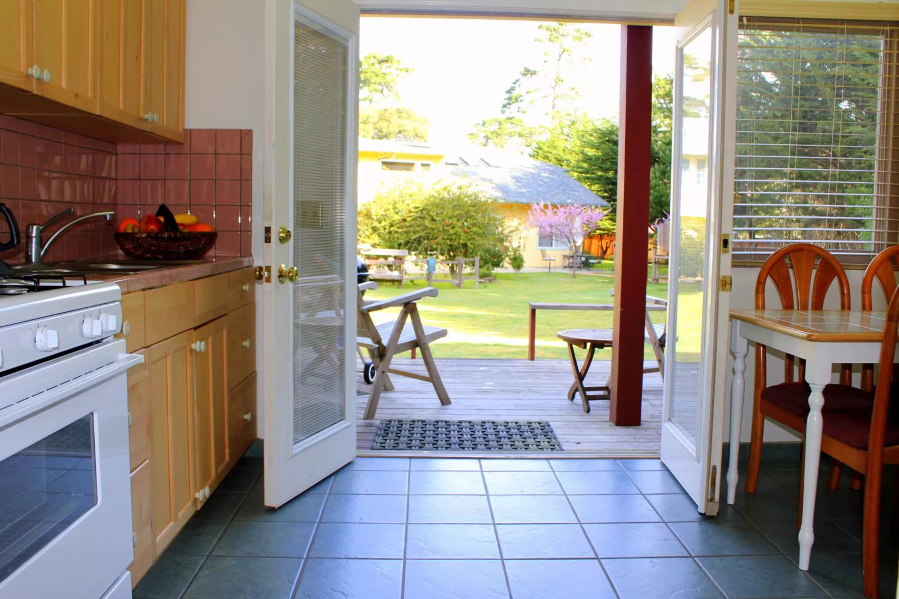 Kitchen or kitchenette in Andril Fireplace Cottages